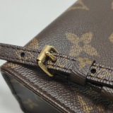 Louis Vuitton(LV) OnTheGo Tote Reverse Monogram Giant BB — thumbnail 10
