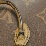 Louis Vuitton(LV) OnTheGo Tote Reverse Monogram Giant PM — thumbnail 15
