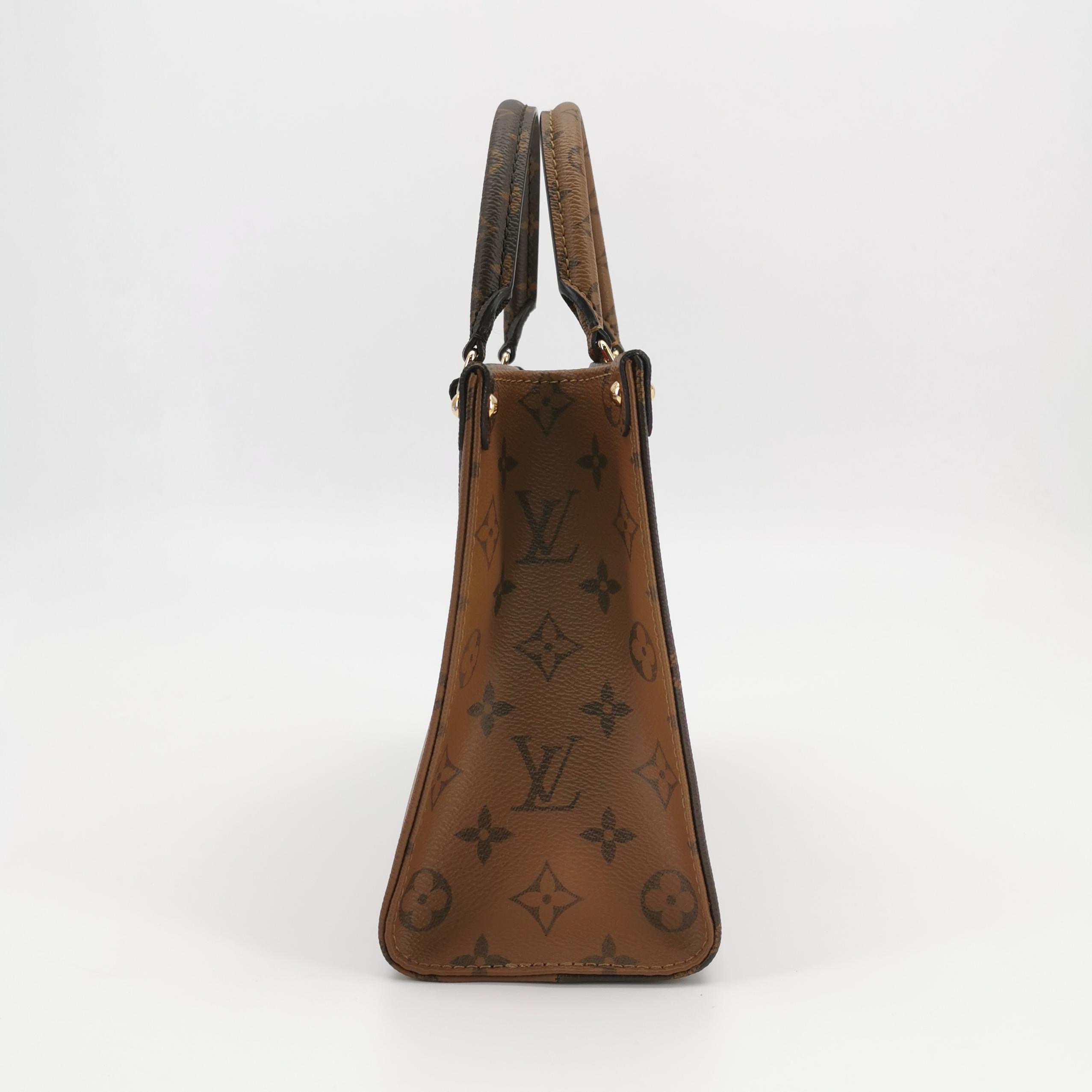 Louis Vuitton(LV) OnTheGo Tote Reverse Monogram Giant PM — photo 5 of 15