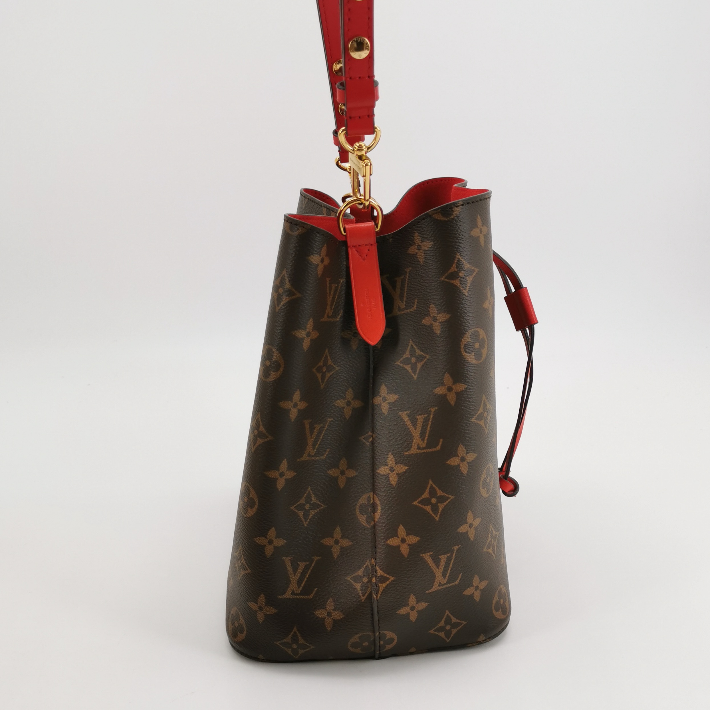 Louis Vuitton(LV) NeoNoe Handbag Monogram Canvas with Leather MM — photo 3 of 19