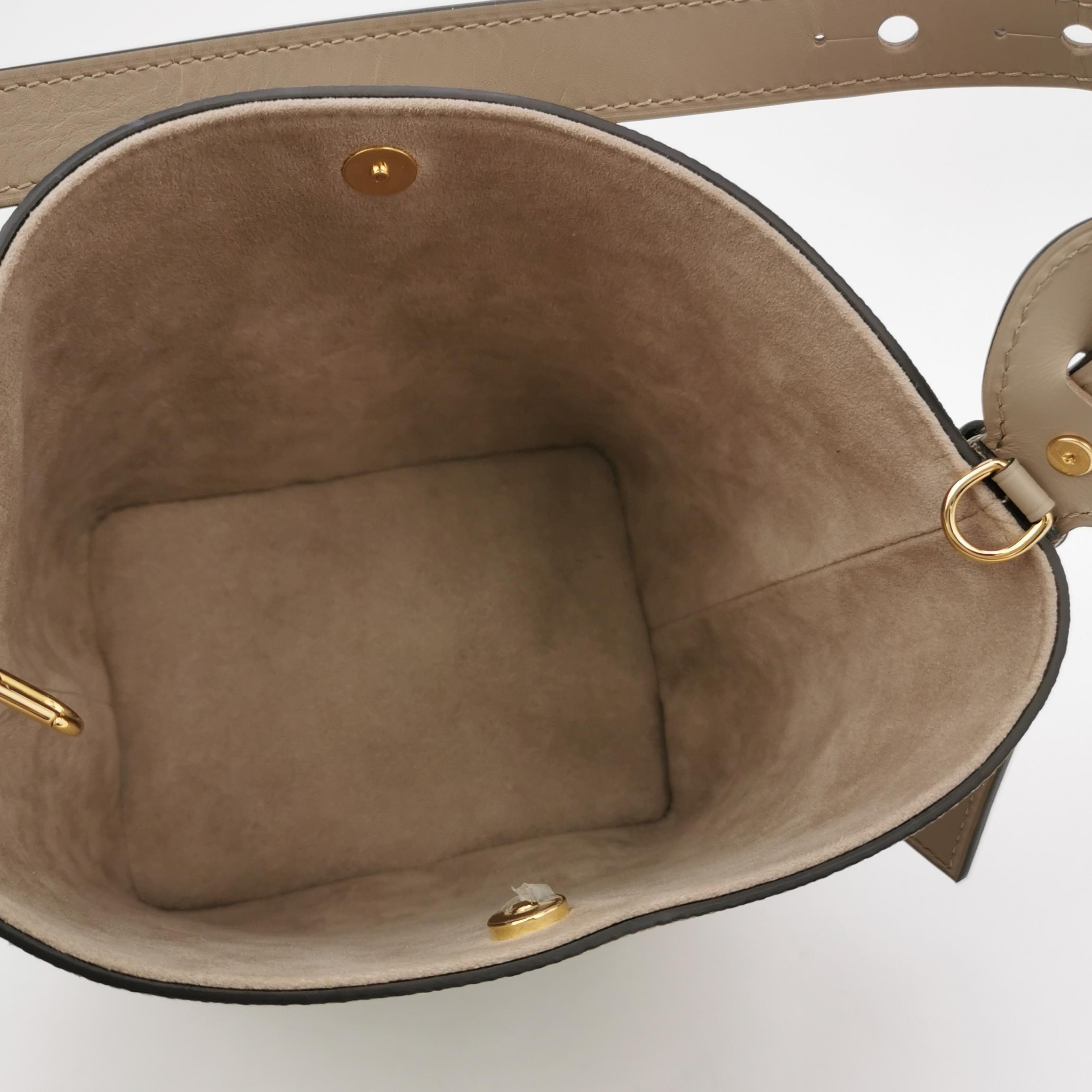 Louis Vuitton(Lv) All In BB Monogram Calfskin Gray — photo 9 of 16