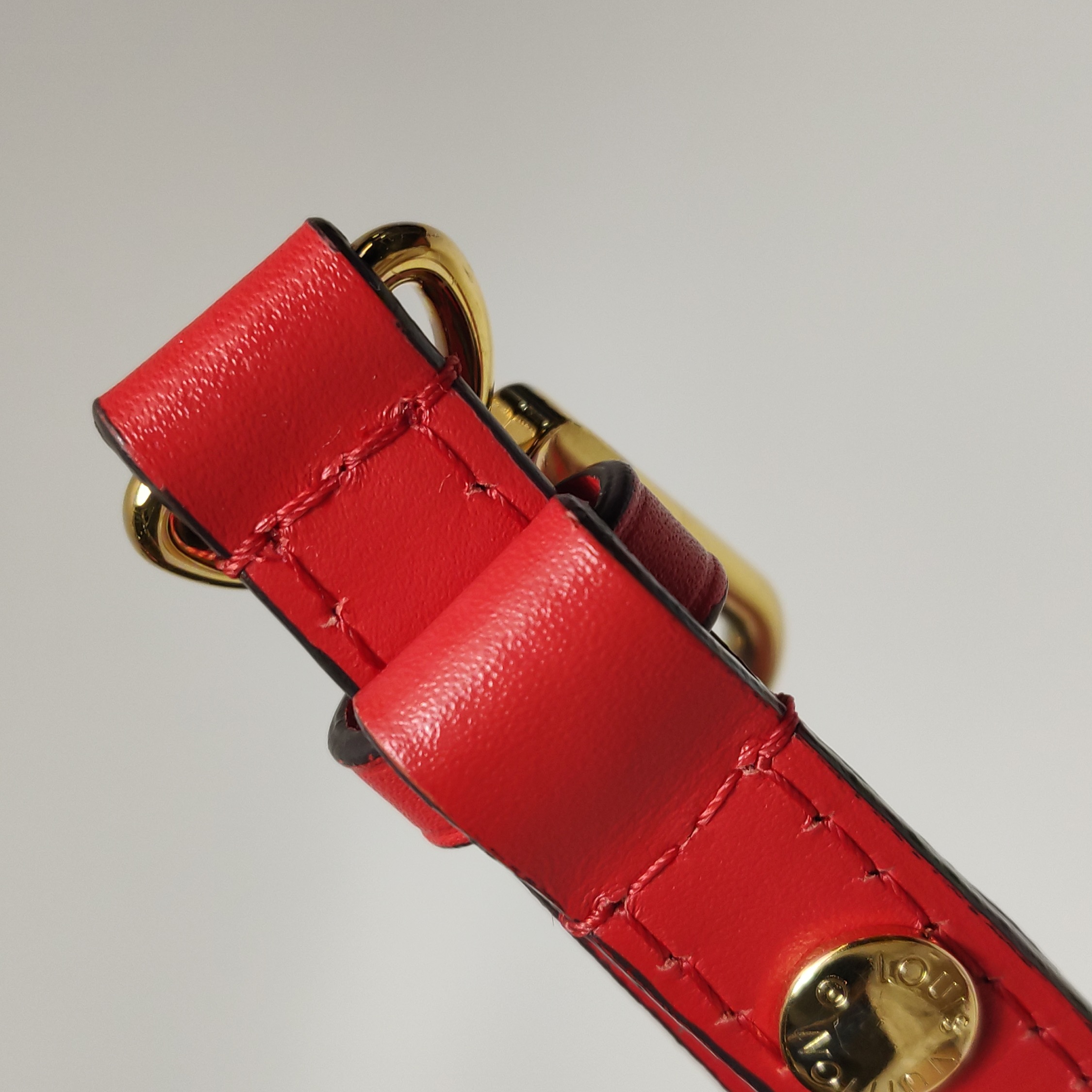 Louis Vuitton(LV) NeoNoe Handbag Monogram Canvas with Leather MM — photo 12 of 19