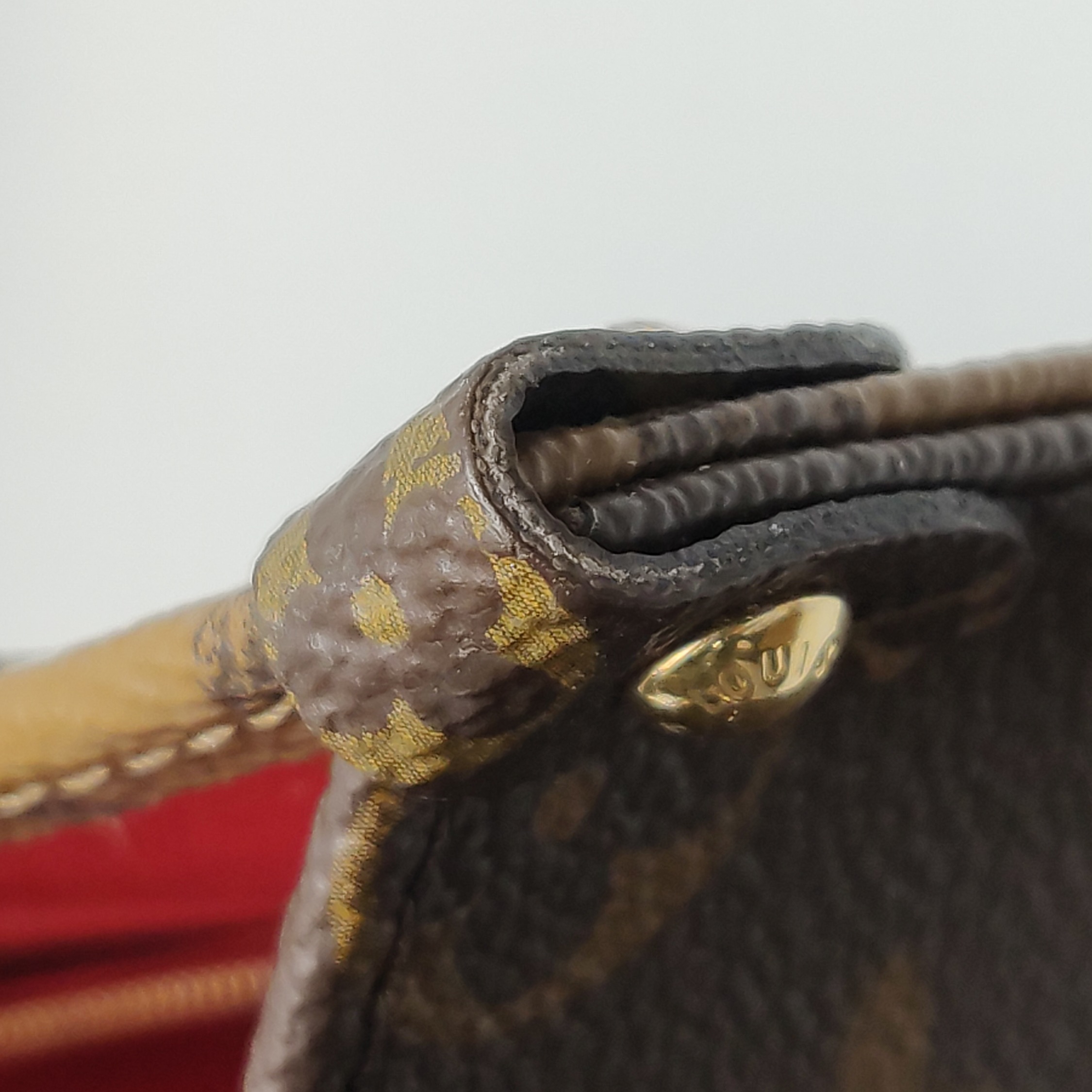 Louis Vuitton(LV) OnTheGo Tote Reverse Monogram Giant PM — photo 12 of 15