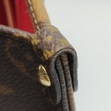 Louis Vuitton(LV) OnTheGo Tote Reverse Monogram Giant PM — thumbnail 12