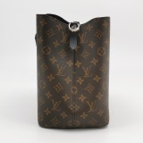 Louis Vuitton(LV) NeoNoe Handbag Monogram Canvas with Leather MM — thumbnail 4