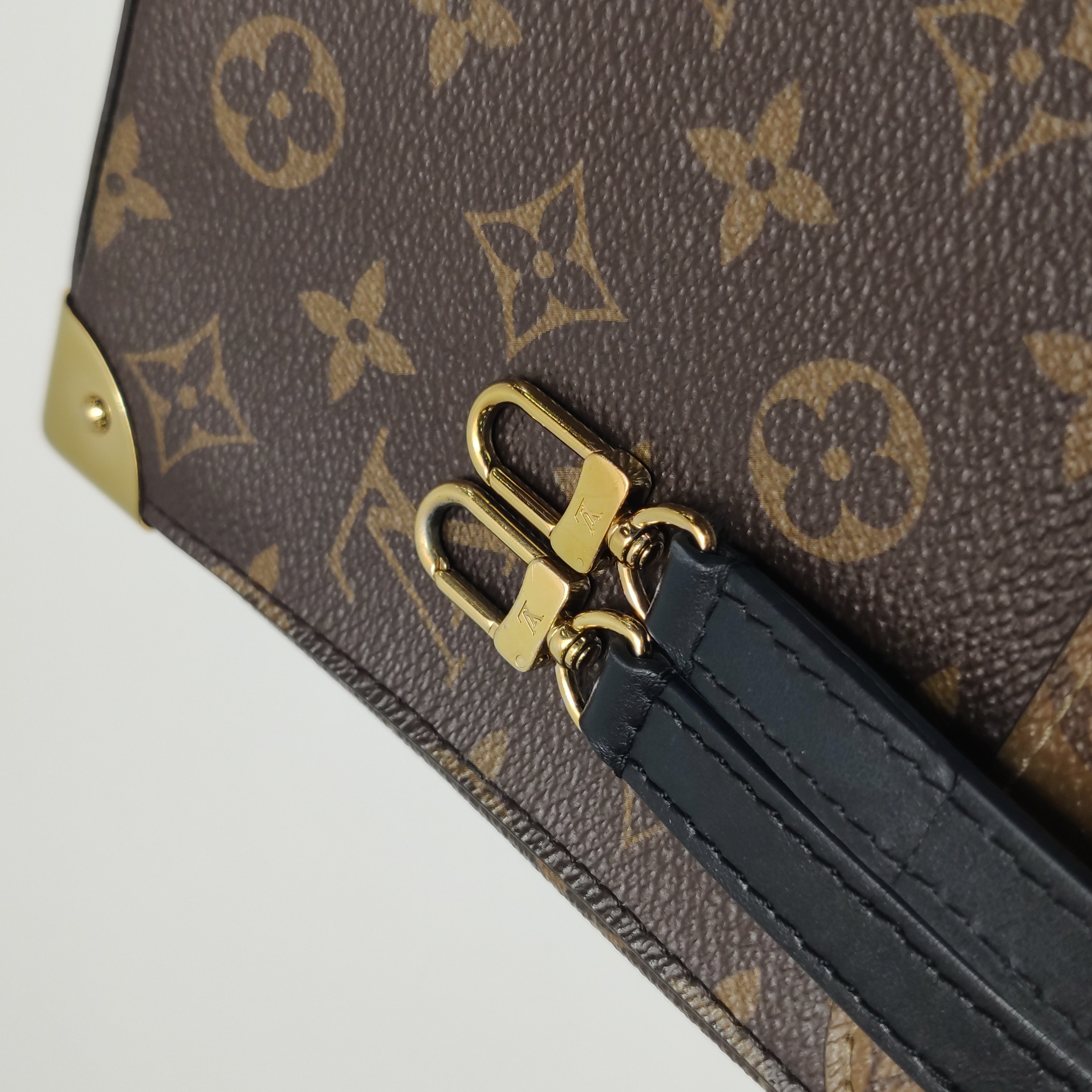 Louis Vuitton(Lv) Camera Box NM Handbag Studded Reverse Monogram Canvas — photo 19 of 23