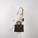 Louis Vuitton(LV) OnTheGo Tote Reverse Monogram Giant PM — thumbnail 2
