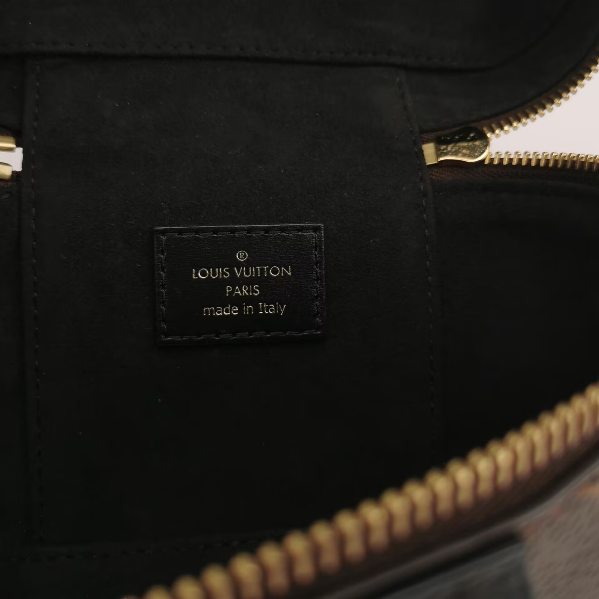 Louis Vuitton(LV) Vanity Handbag Reverse Monogram Canvas — photo 10 of 18