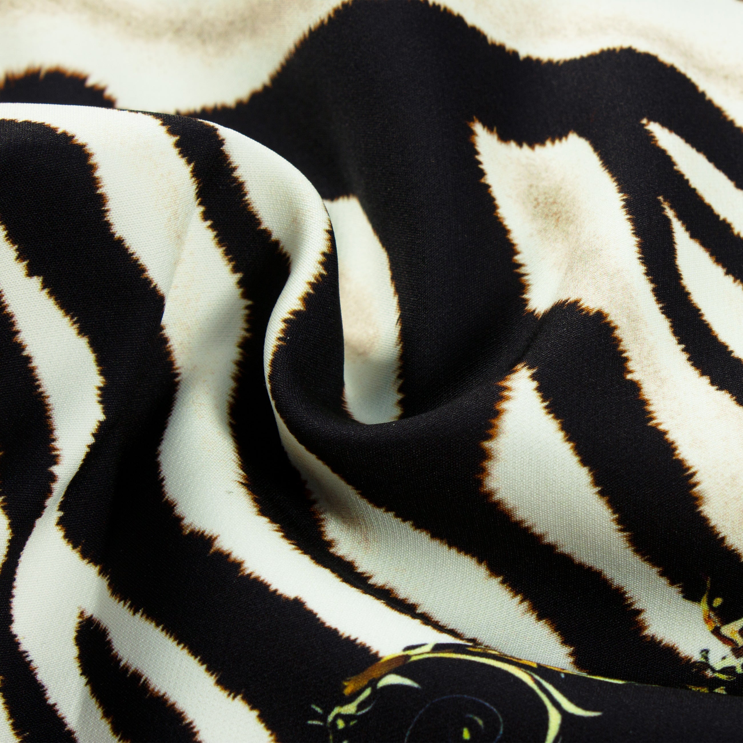 Wild Zebra Pattern Elastic Waistband Casual Shorts Jonvidesign