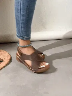 ⏰️Non perderti il ​​nostro sconto del 50%! ✅ Sandali di alta qualità 🦶 Nuovi modelli estivi: impermeabili e antiscivolo 🔴 Leggeri ed eleganti, adatti a ogni occasione.
