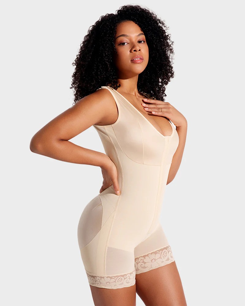High Compression Short Girdle With Brooches
