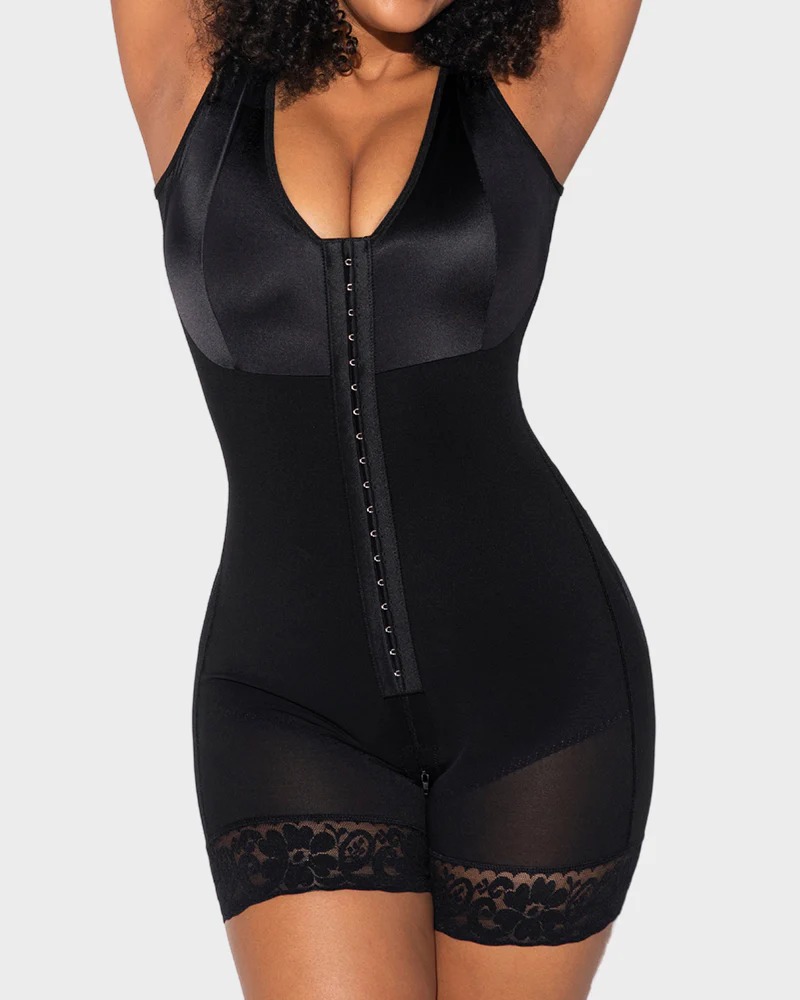 High Compression Short Girdle With Brooches
