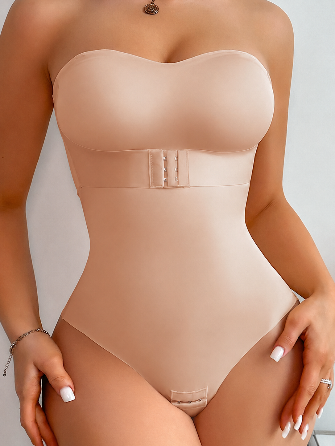 Seamless Tummy Control Hip Lift Waist Shaping Bodysuit With Front Clasp