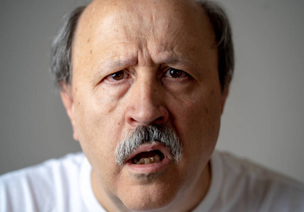 老年人心理健康图片-老年人心理健康素材-老年人心理健康插画-摄图新视界