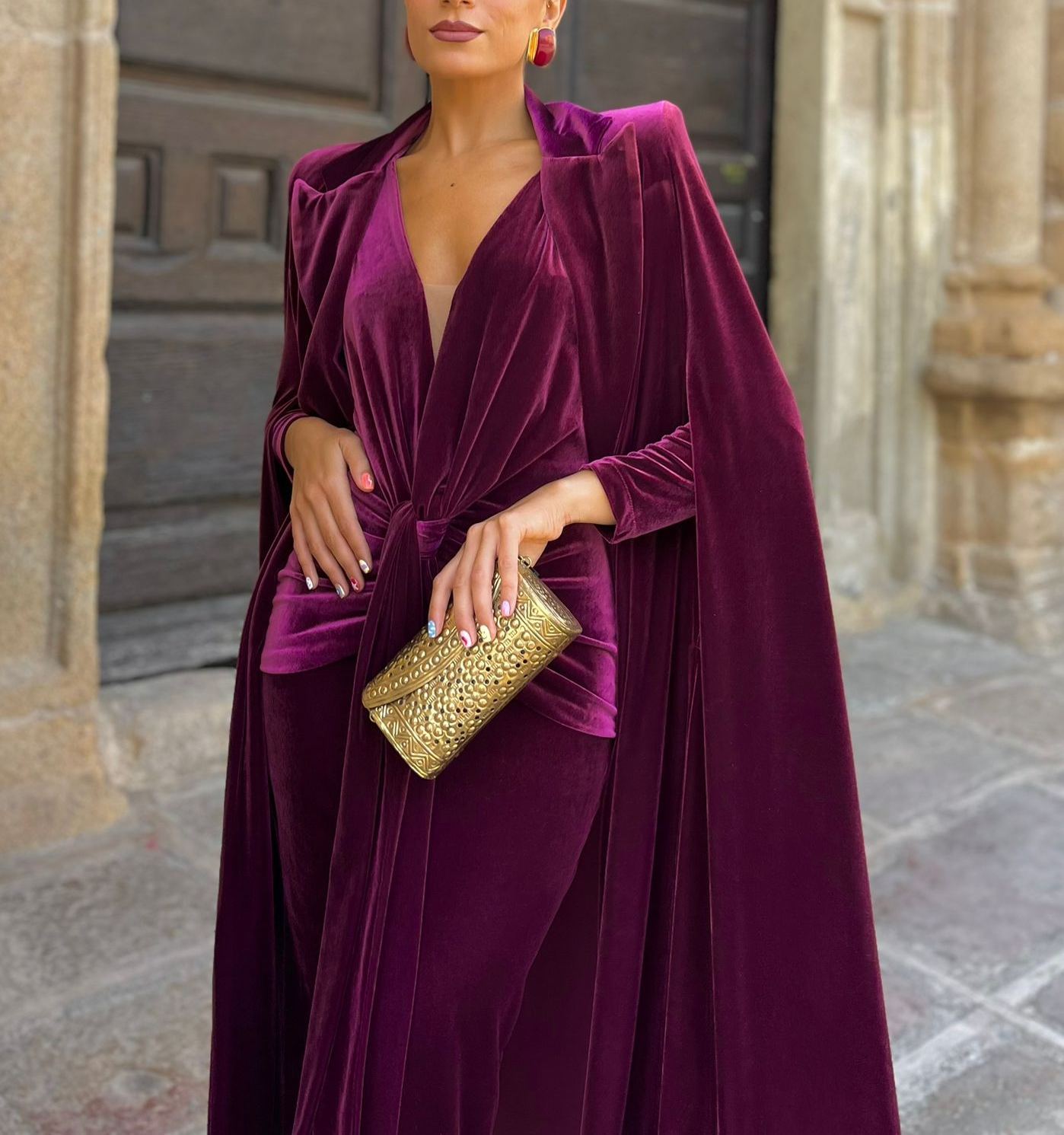 La Calzada Bordeaux dress