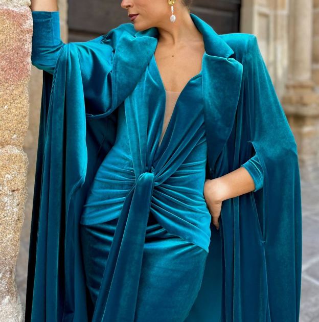 La Calzada Petroleum dress