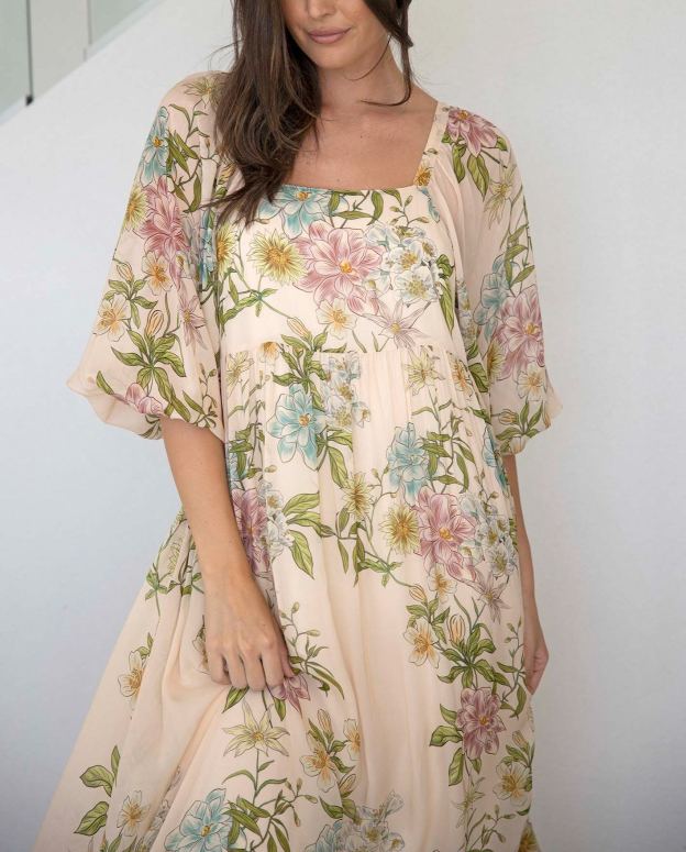 Momento Cream Floral Square Neck Maxi Dress