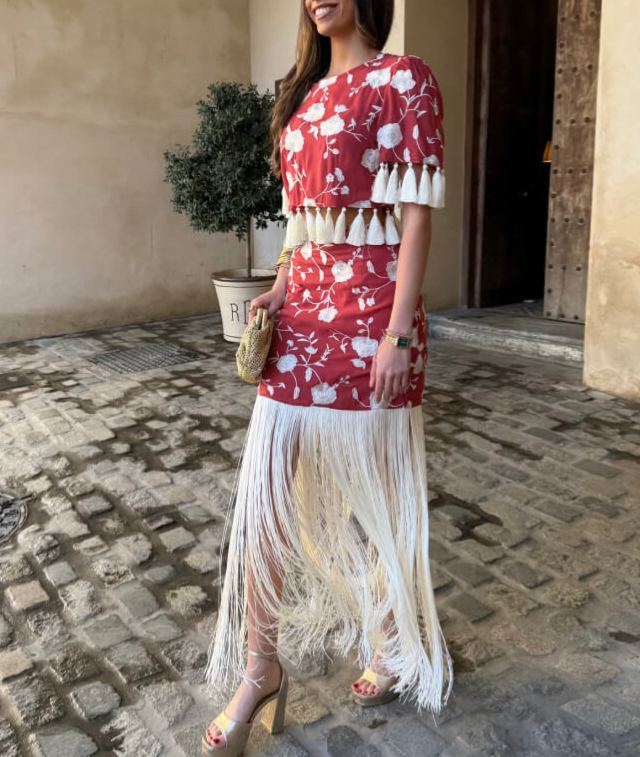 Lola set reddish tile