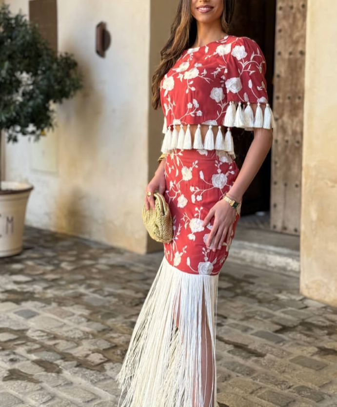 Lola set reddish tile