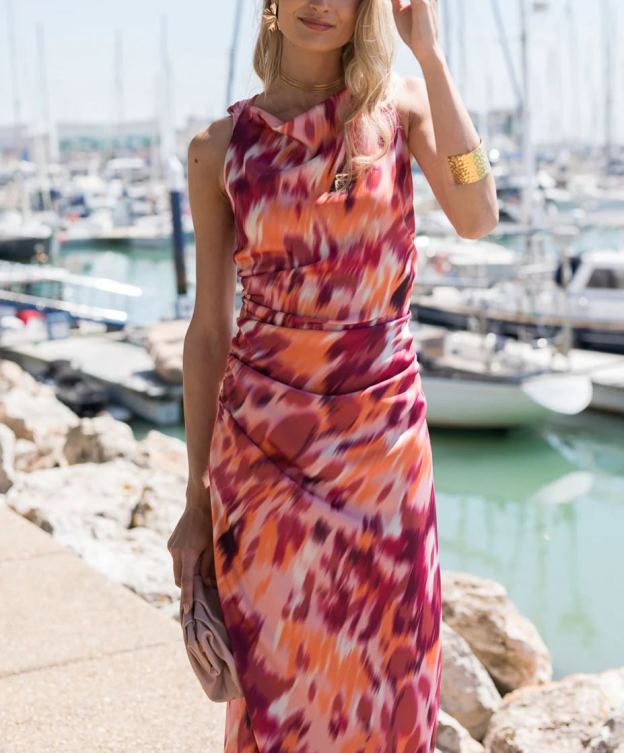 Long dress with a crisscross back.