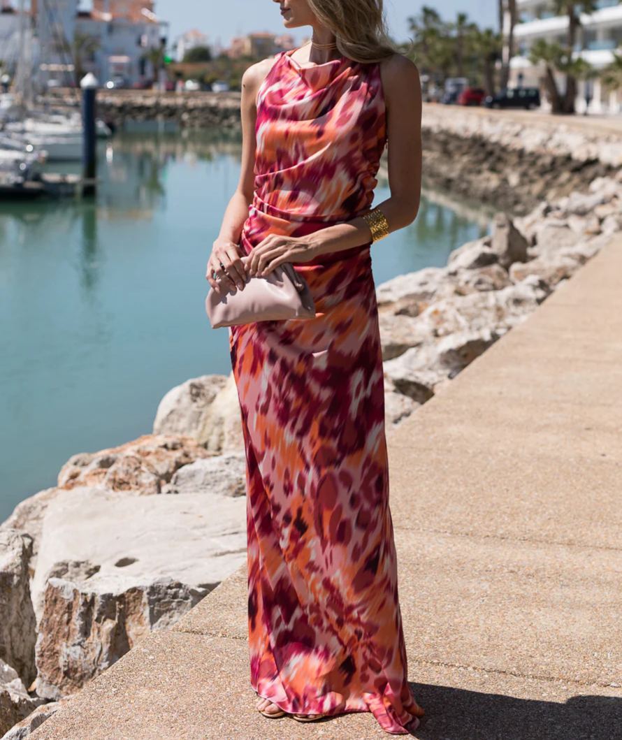 Long dress with a crisscross back.