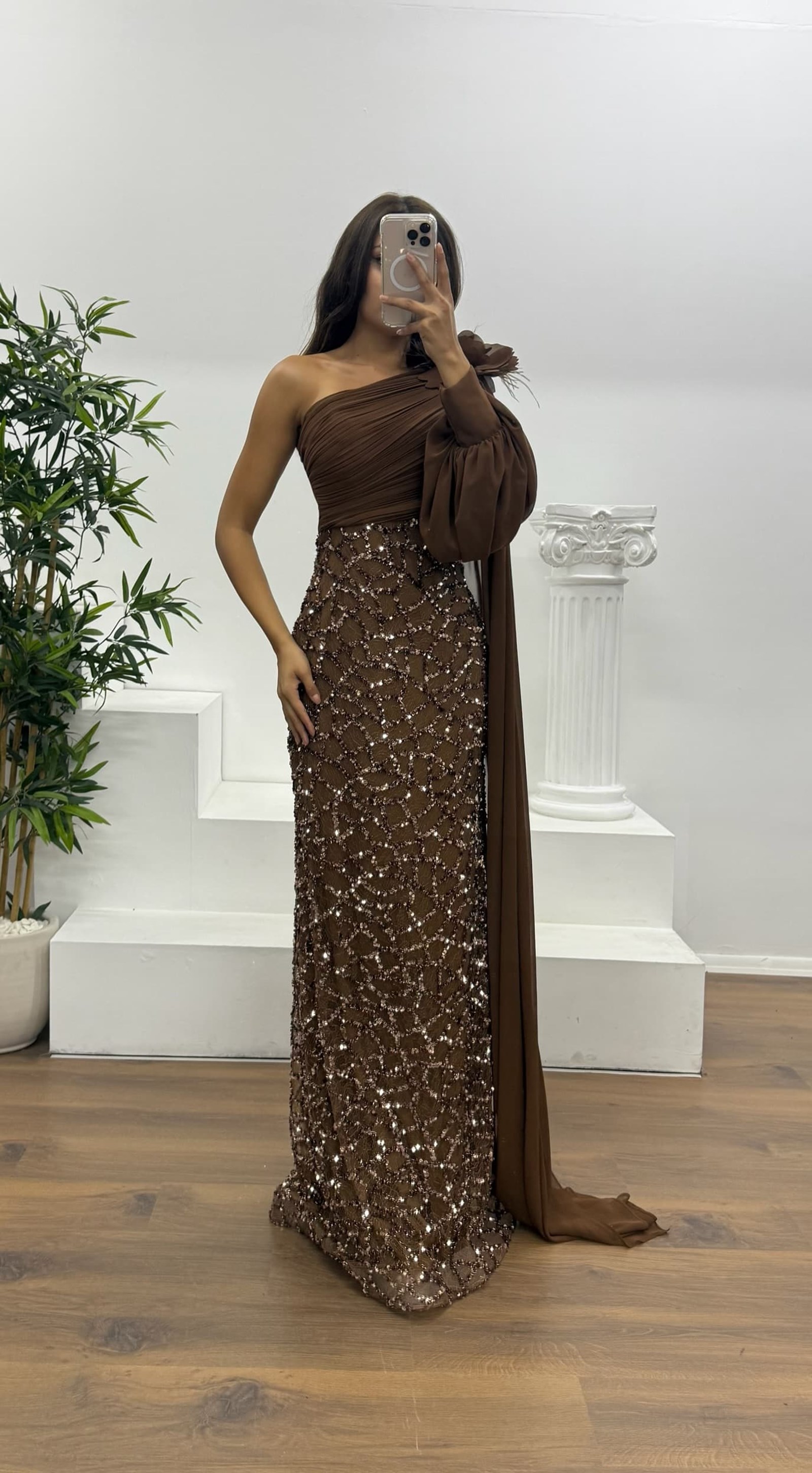 Single Sleeve Embroidered Detail Evening Dress