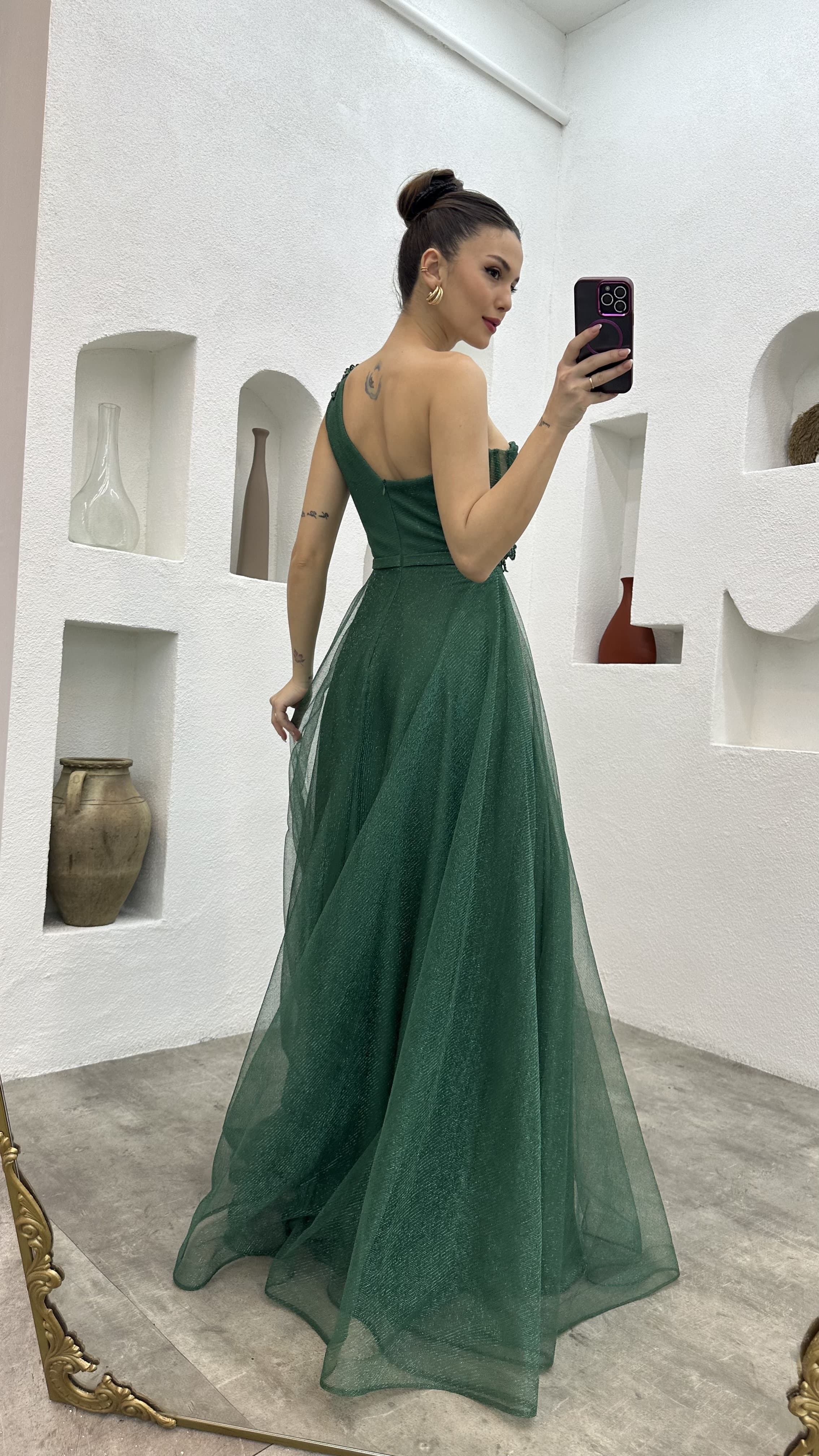 ONE SHOULDER EMBROIDERY DETAIL GLITTERY TULLE EVENING DRESS