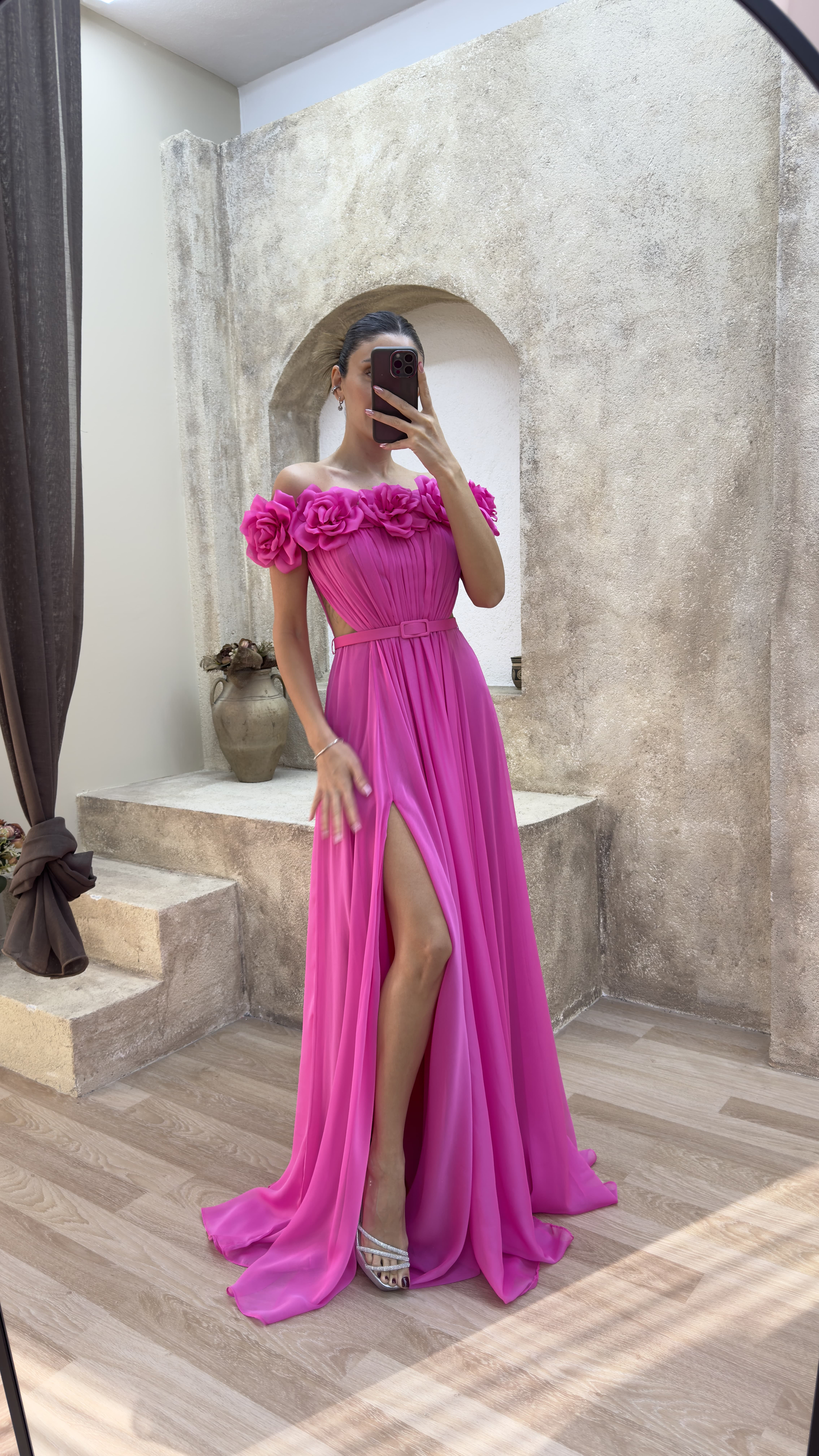 STRAPLESS CHEST ROSE WAIST DETAIL DESIGN EVENING DRESS
