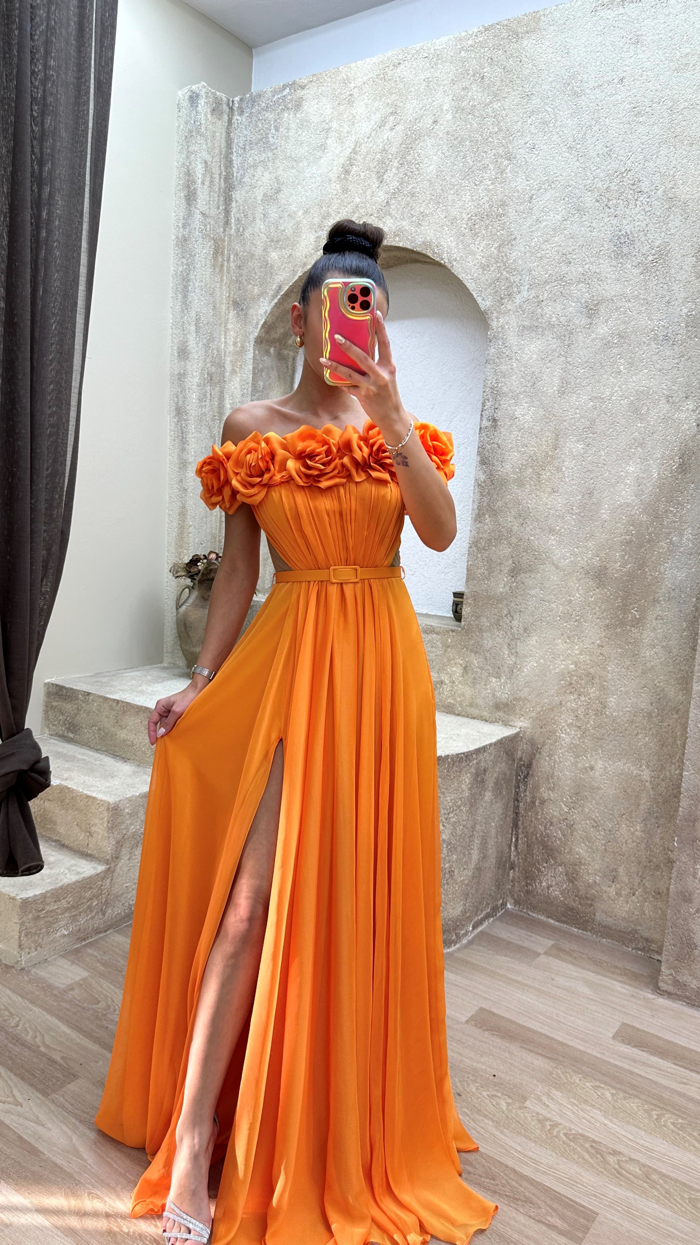 STRAPLESS CHEST ROSE WAIST DETAIL DESIGN EVENING DRESS
