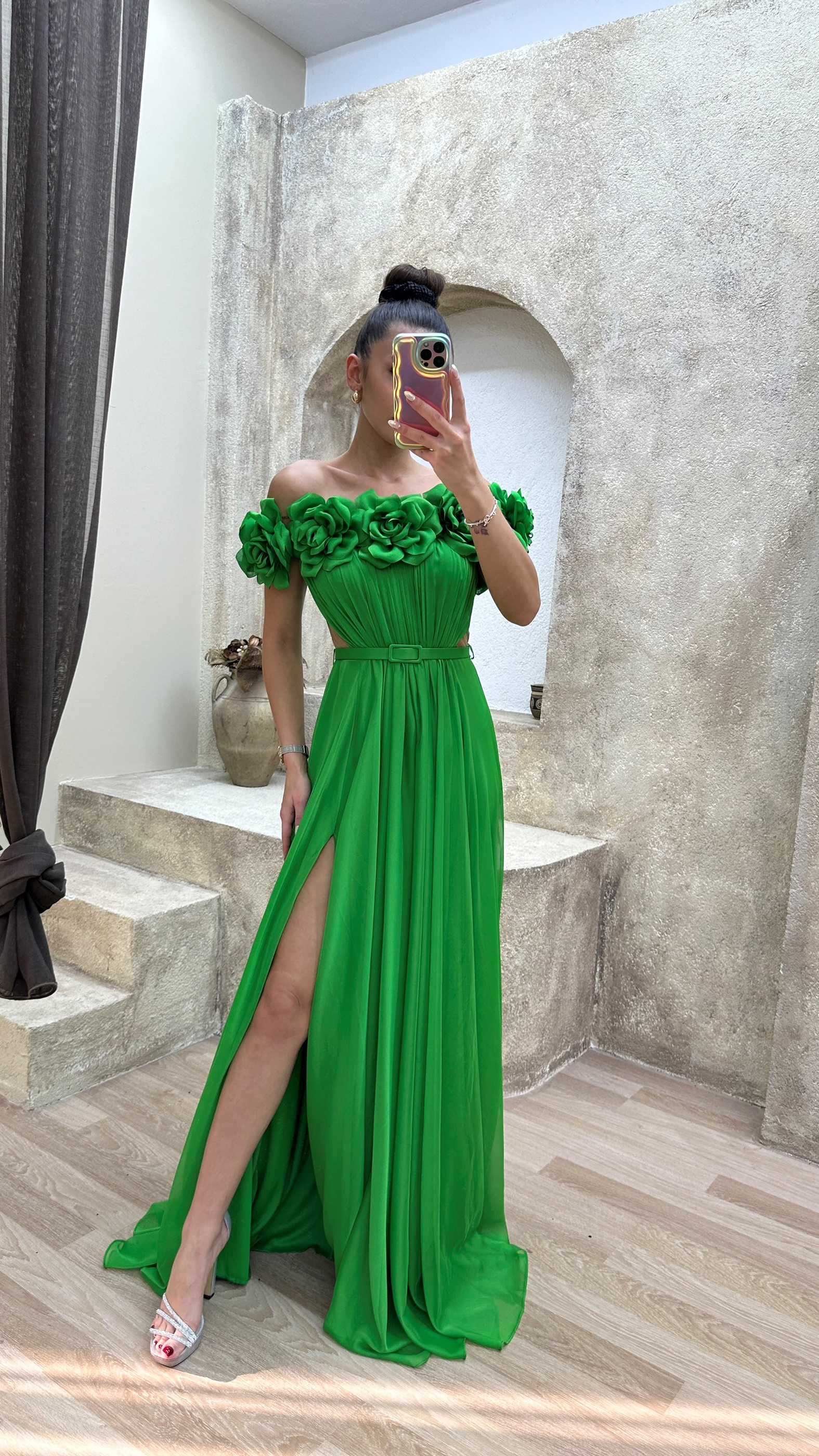 STRAPLESS CHEST ROSE WAIST DETAIL DESIGN EVENING DRESS