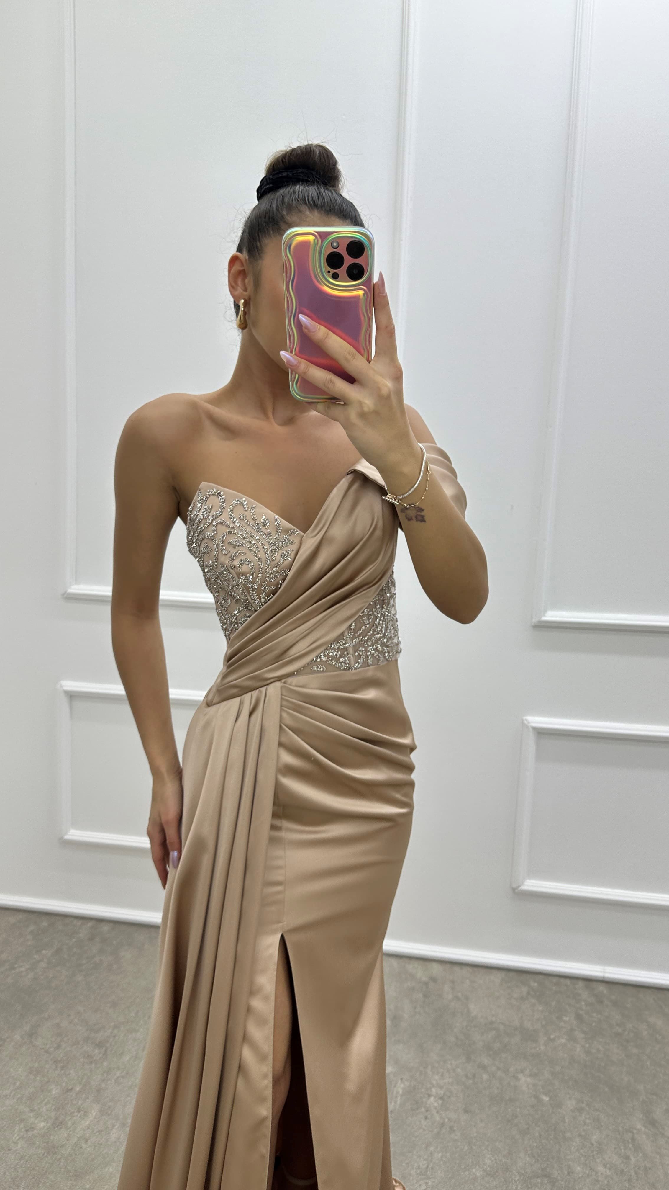 One Shoulder Chest Embroidery Detail Design Satin Evening Dress