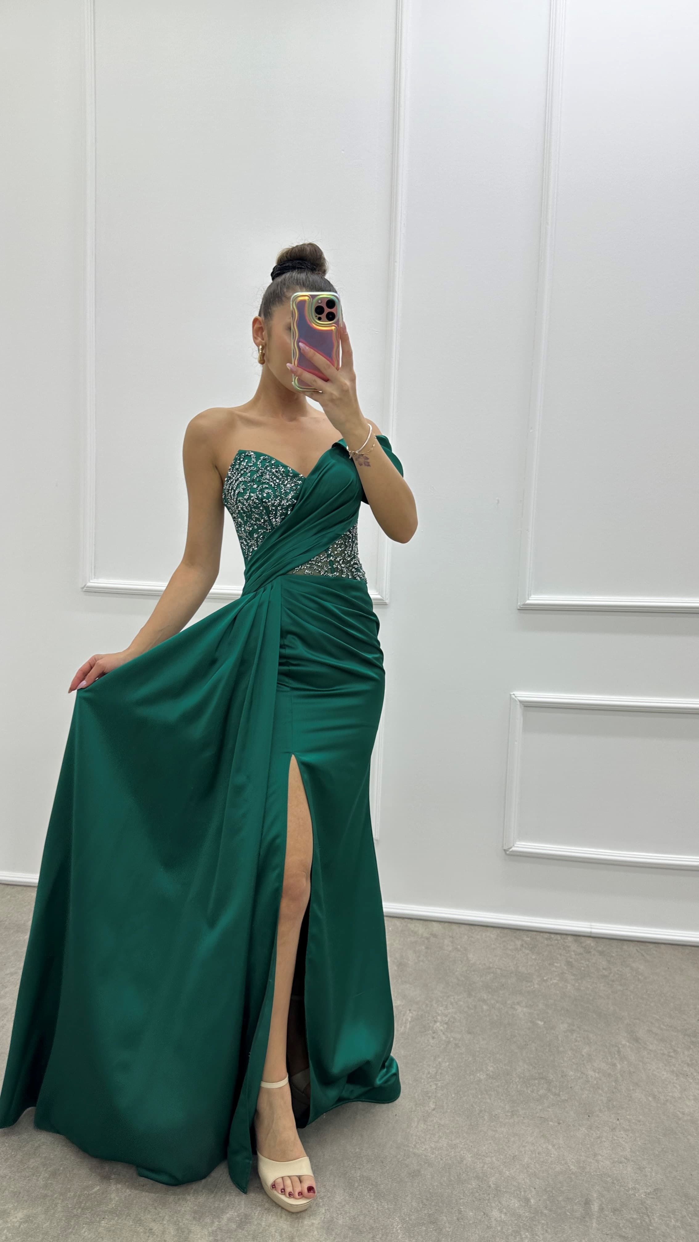 One Shoulder Chest Embroidery Detail Design Satin Evening Dress