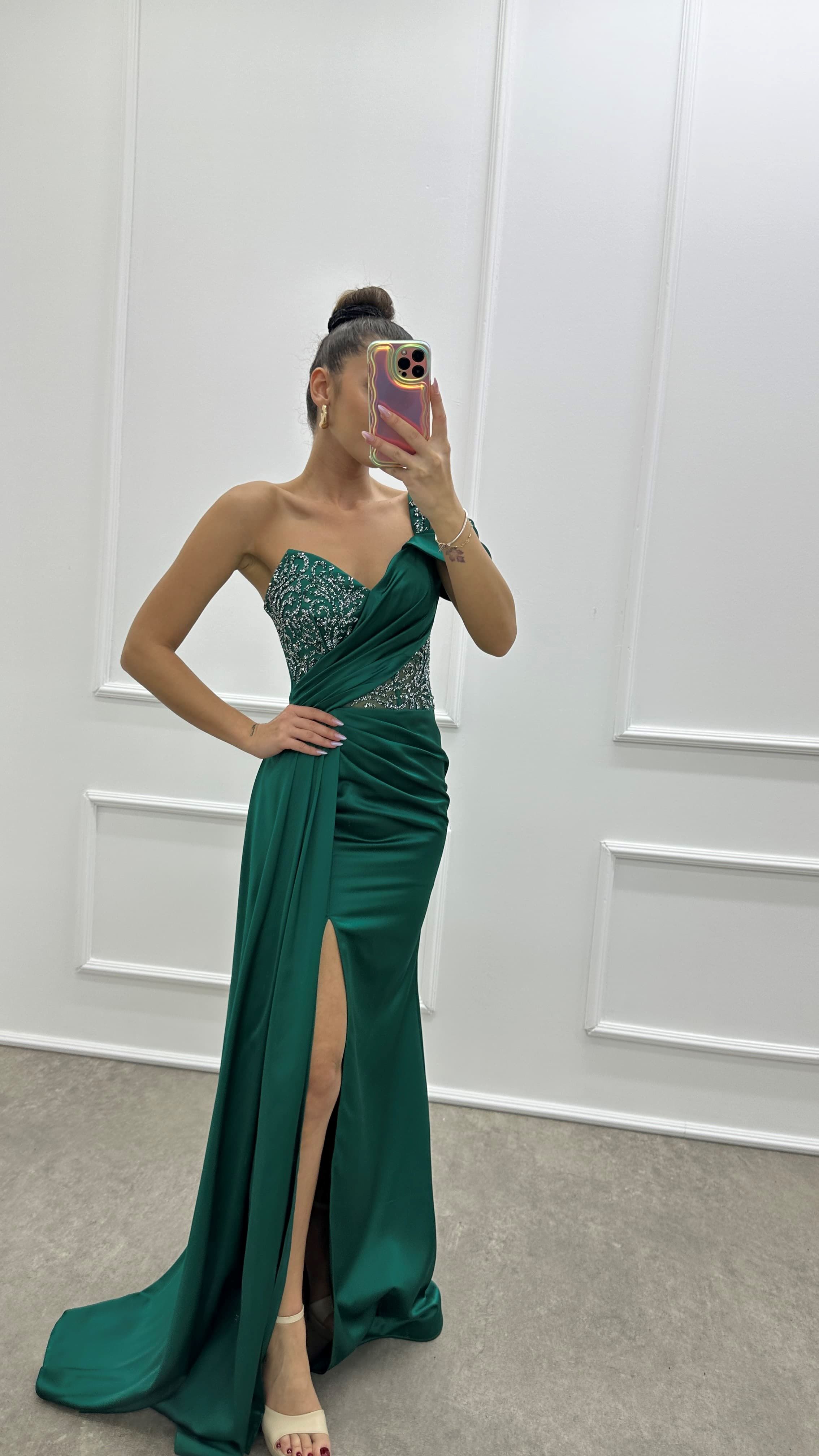 One Shoulder Chest Embroidery Detail Design Satin Evening Dress