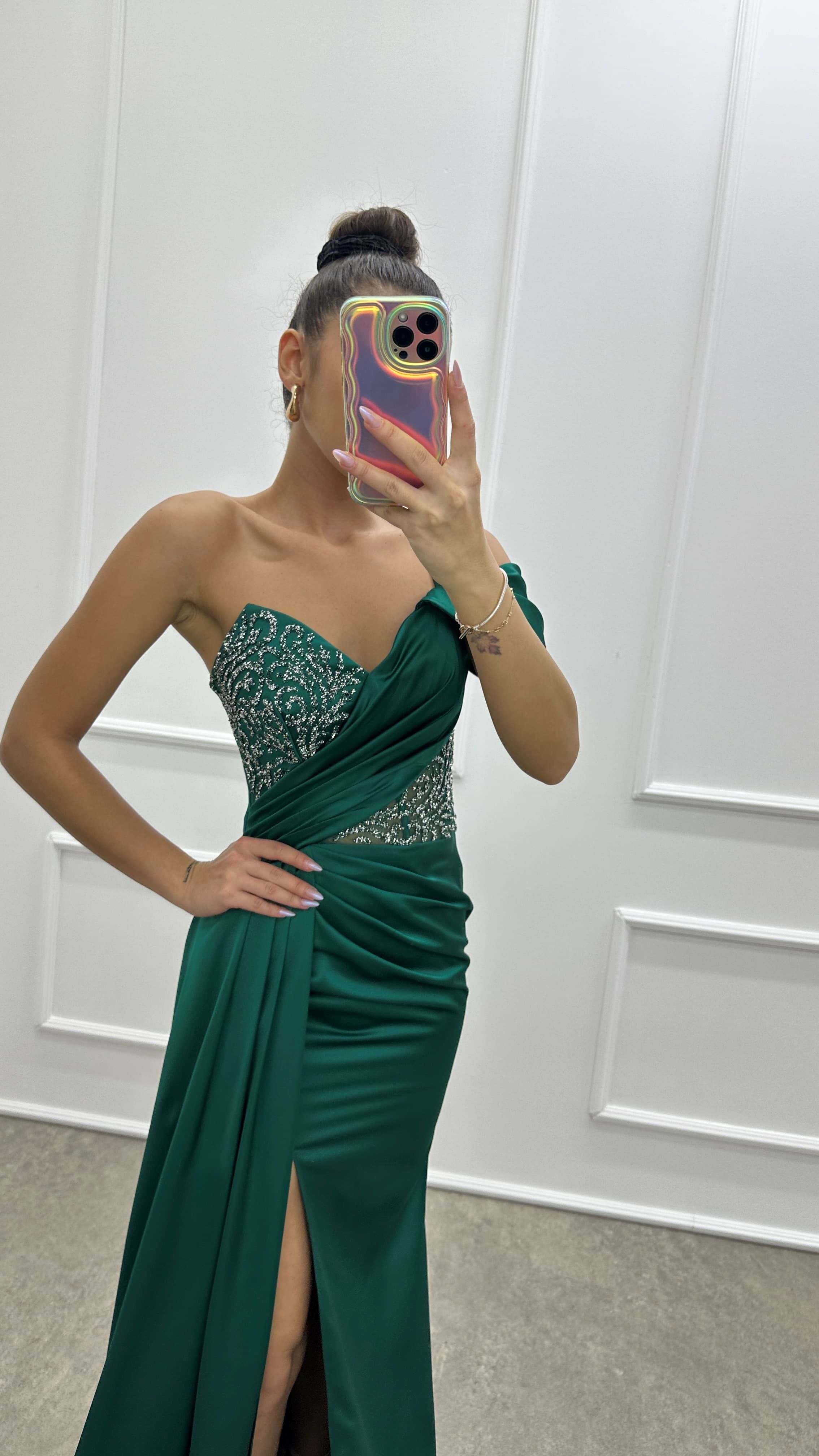 One Shoulder Chest Embroidery Detail Design Satin Evening Dress