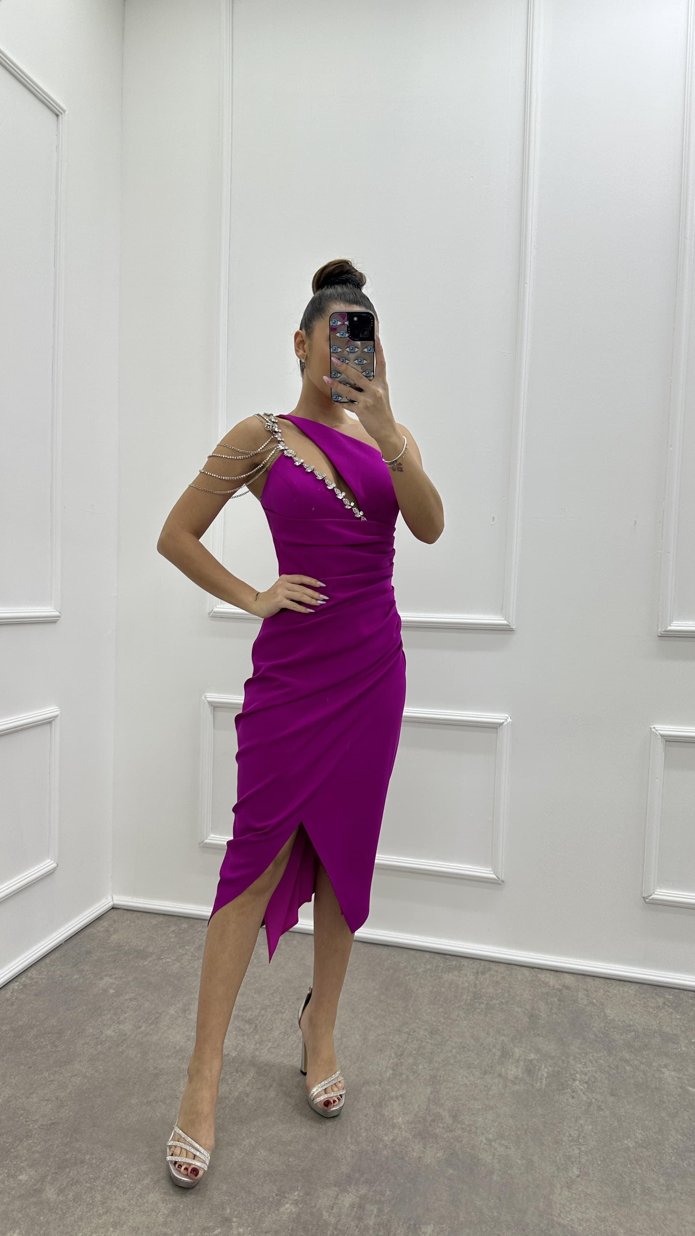 SINGLE SHOULDER CHAIN DETAIL DESIGN DRESS