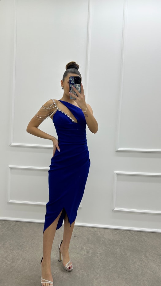 SAKS SINGLE SHOULDER CHAIN DETAIL DESIGN DRESS