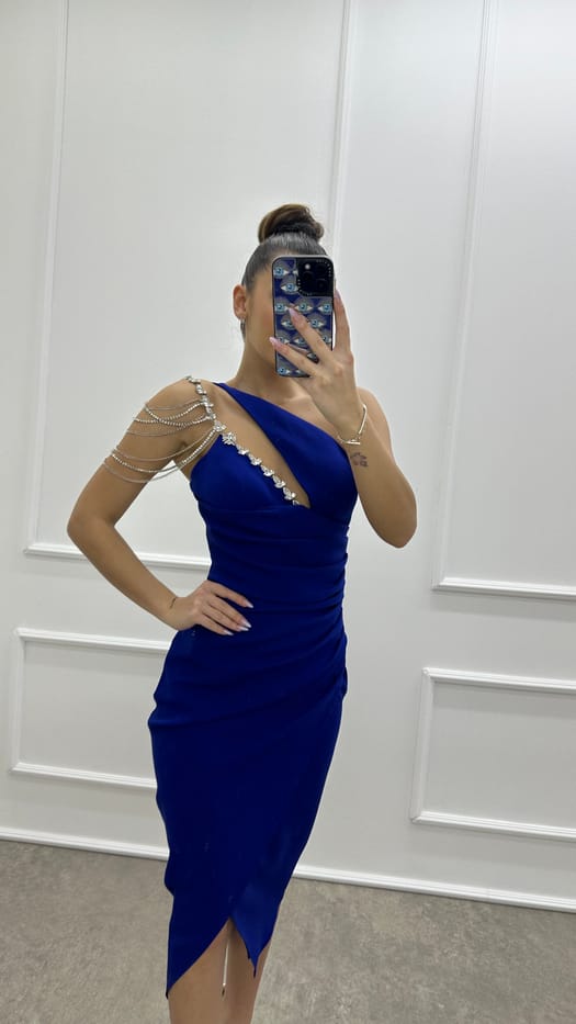 SAKS SINGLE SHOULDER CHAIN DETAIL DESIGN DRESS