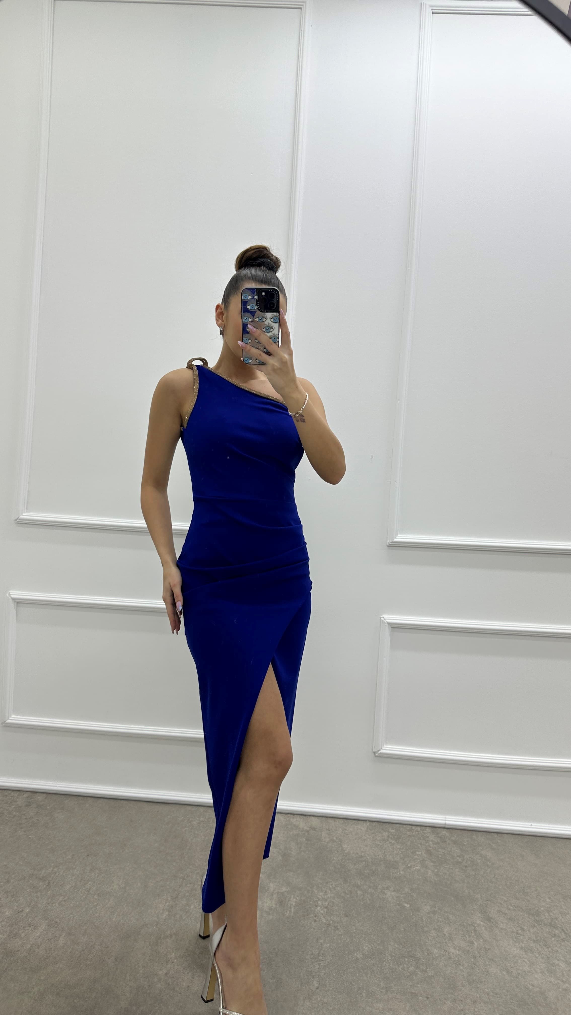 One Shoulder Embroidery Detail Detail Design Dress