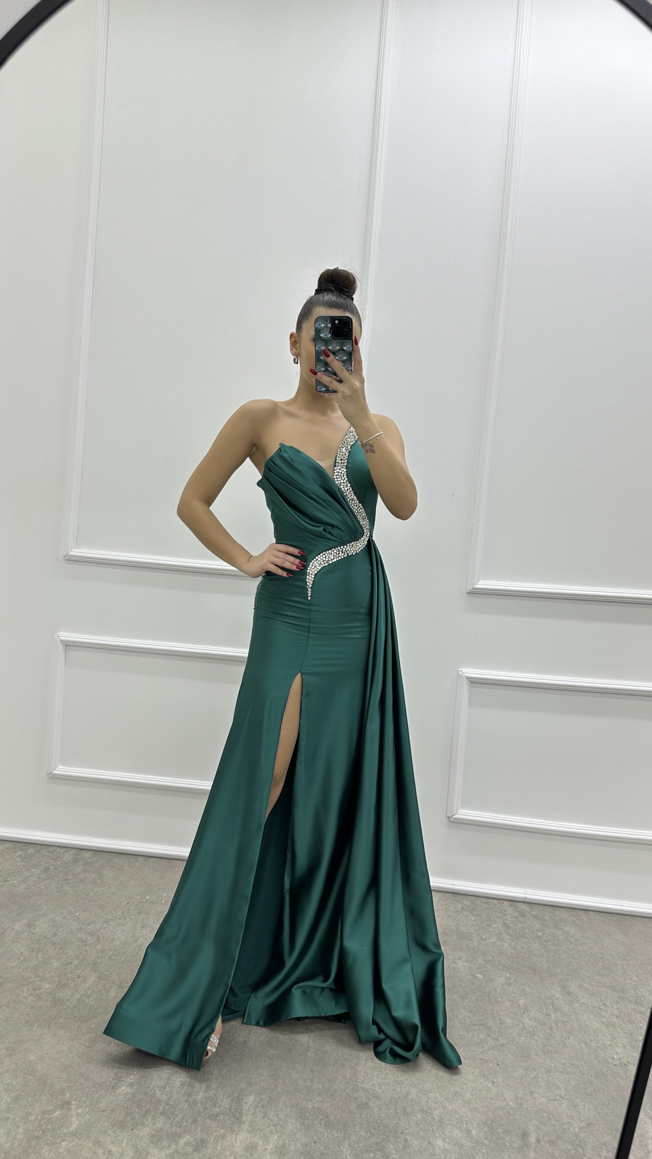 ONE SHOULDER STONE EMBROIDERED CHEST DETAIL DESIGN SATIN EVENING DRESS