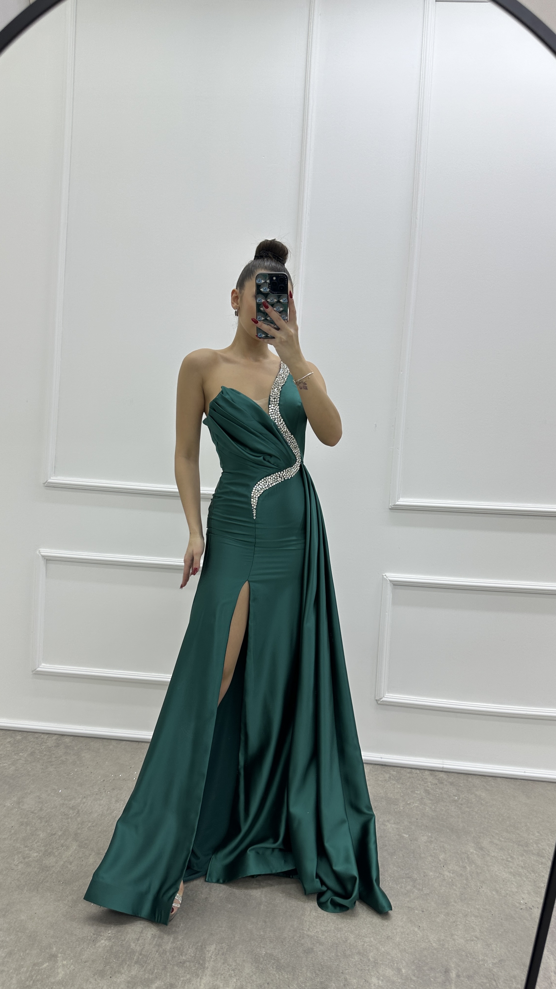 ONE SHOULDER STONE EMBROIDERED CHEST DETAIL DESIGN SATIN EVENING DRESS