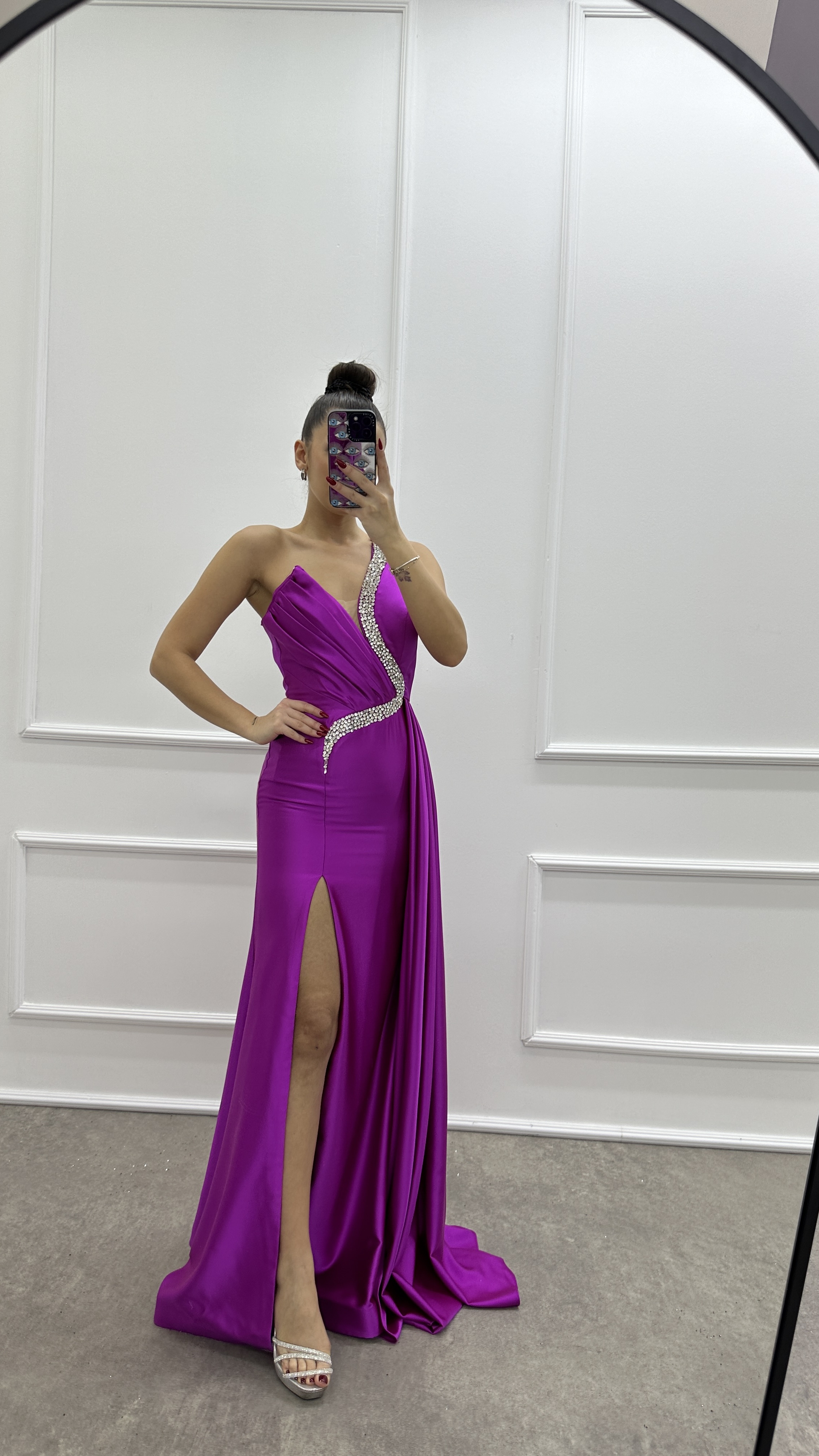 ONE SHOULDER STONE EMBROIDERED CHEST DETAIL DESIGN SATIN EVENING DRESS