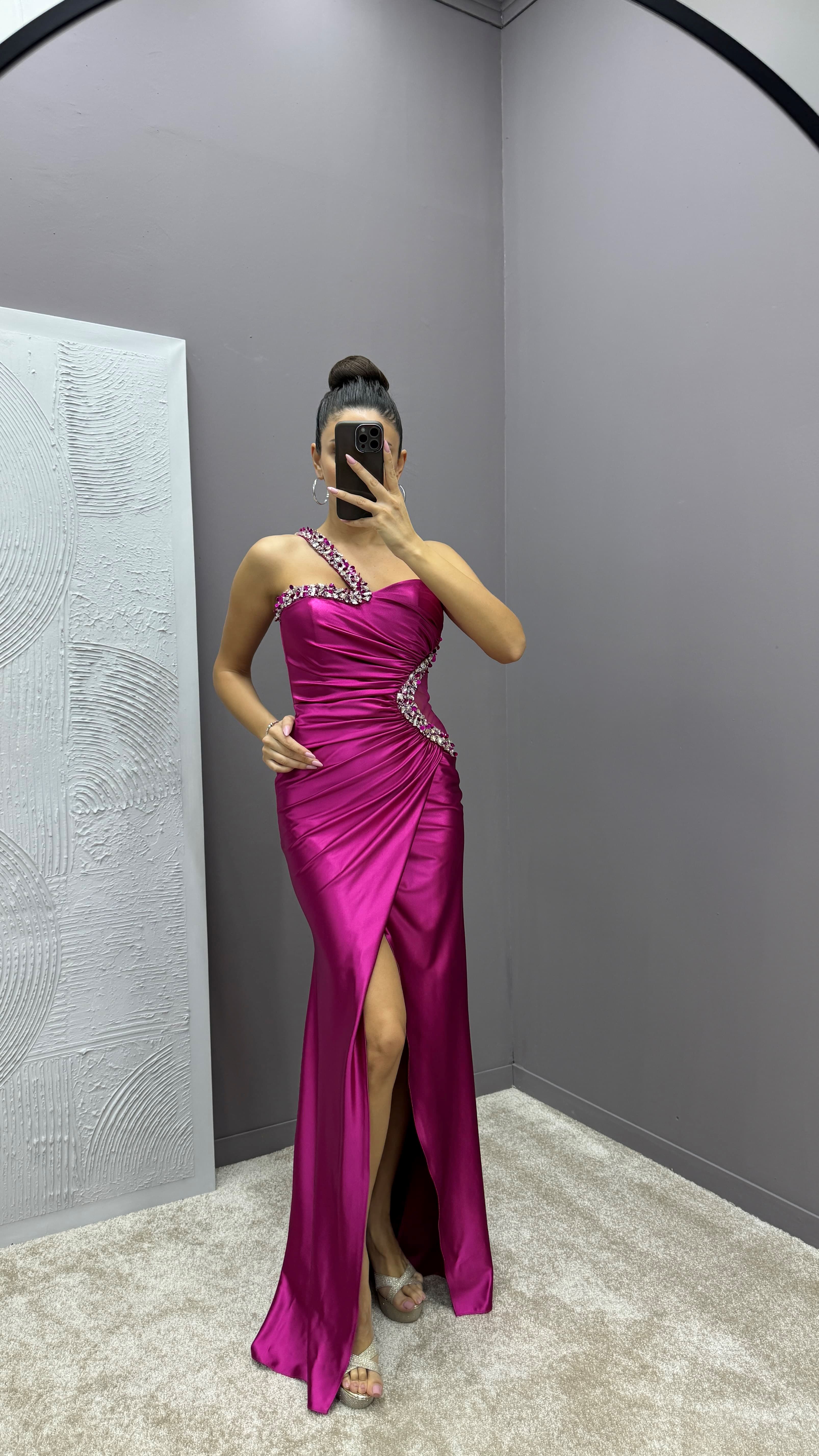 ONE SHOULDER STONE DETAIL DESIGN SATIN EVENING DRESS