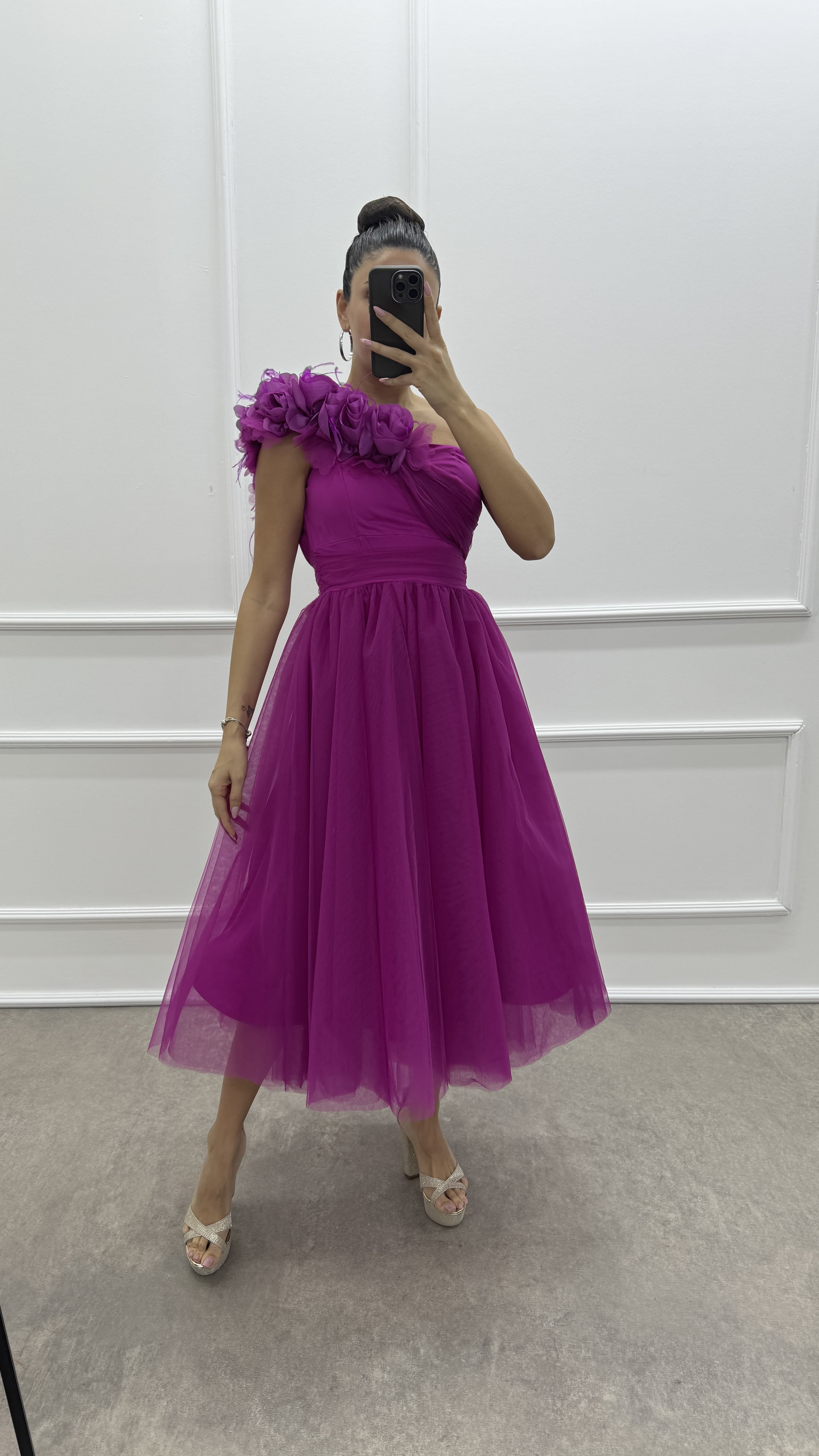 SHOULDER FLOWER DETAIL DESIGN TULLE DRESS