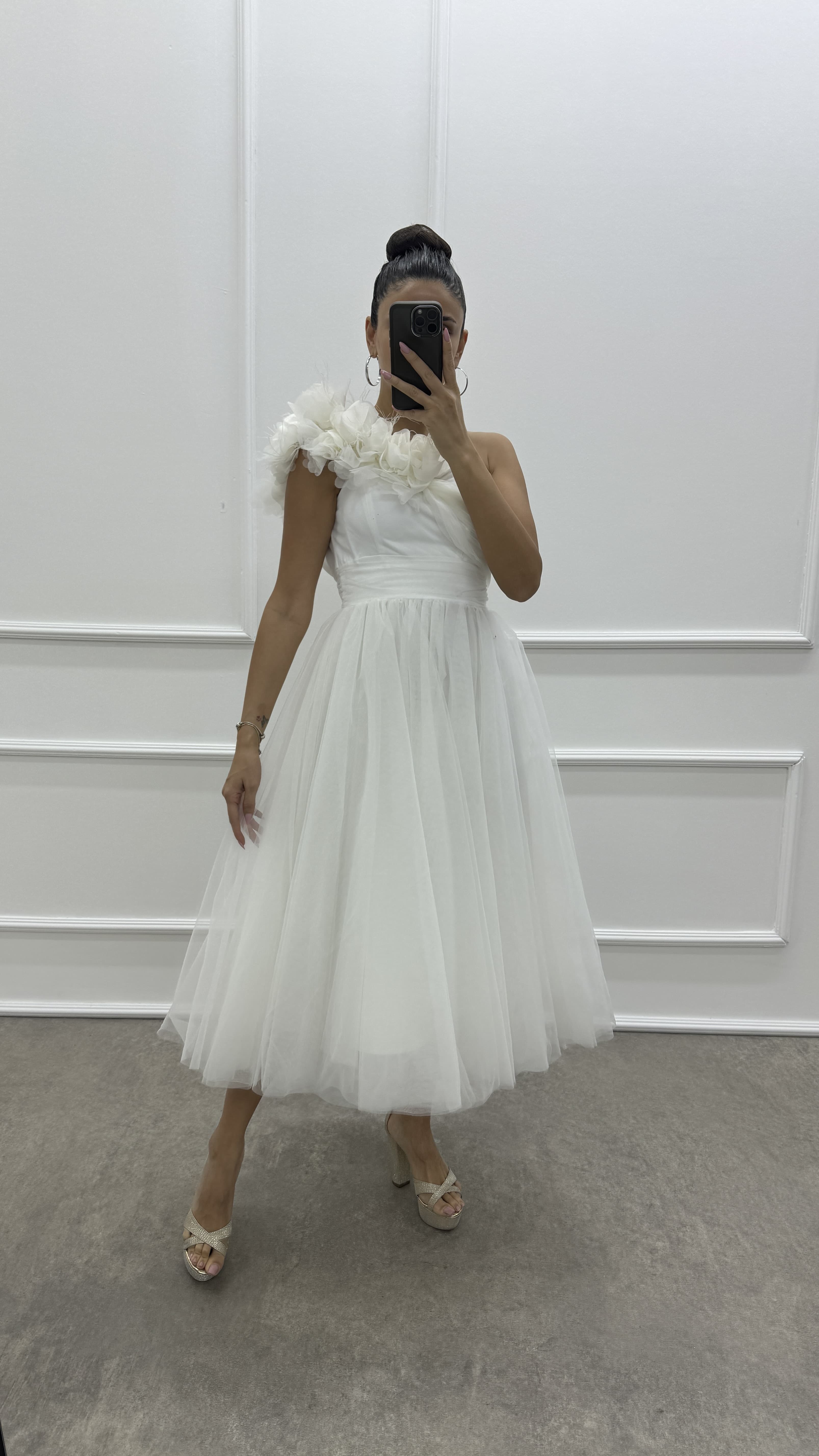 SHOULDER FLOWER DETAIL DESIGN TULLE DRESS
