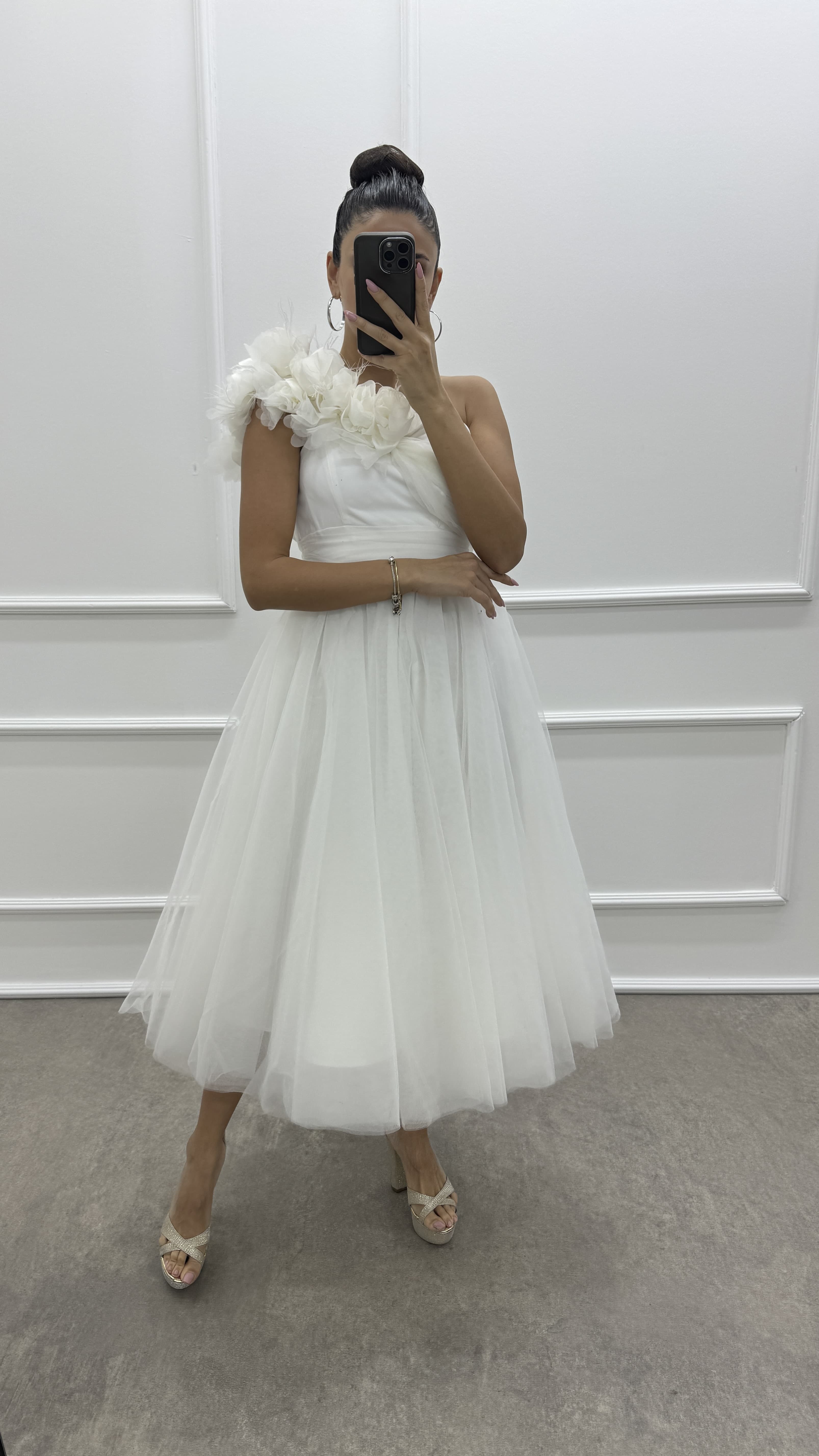 SHOULDER FLOWER DETAIL DESIGN TULLE DRESS