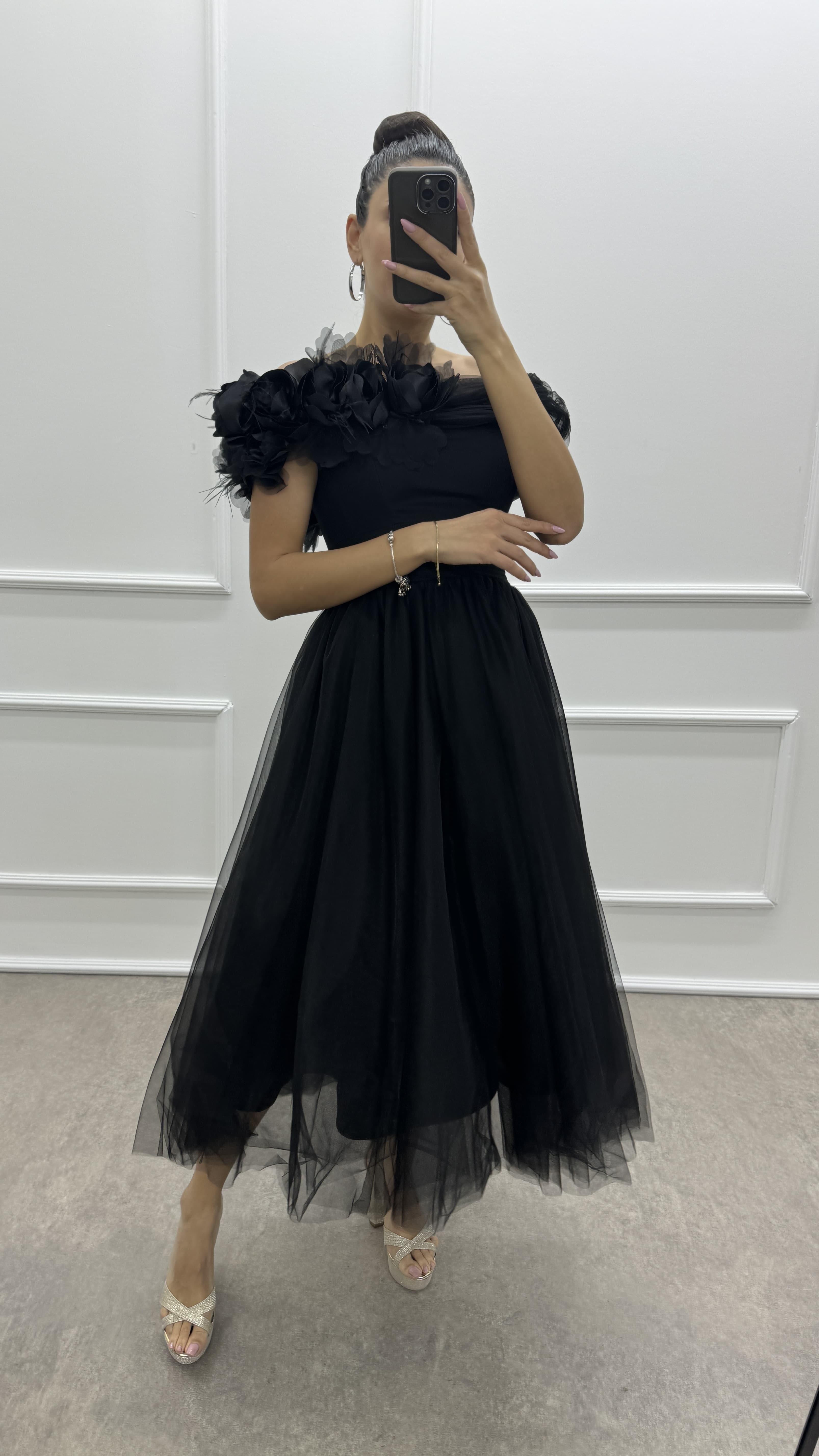 SHOULDER FLOWER DETAIL DESIGN TULLE DRESS