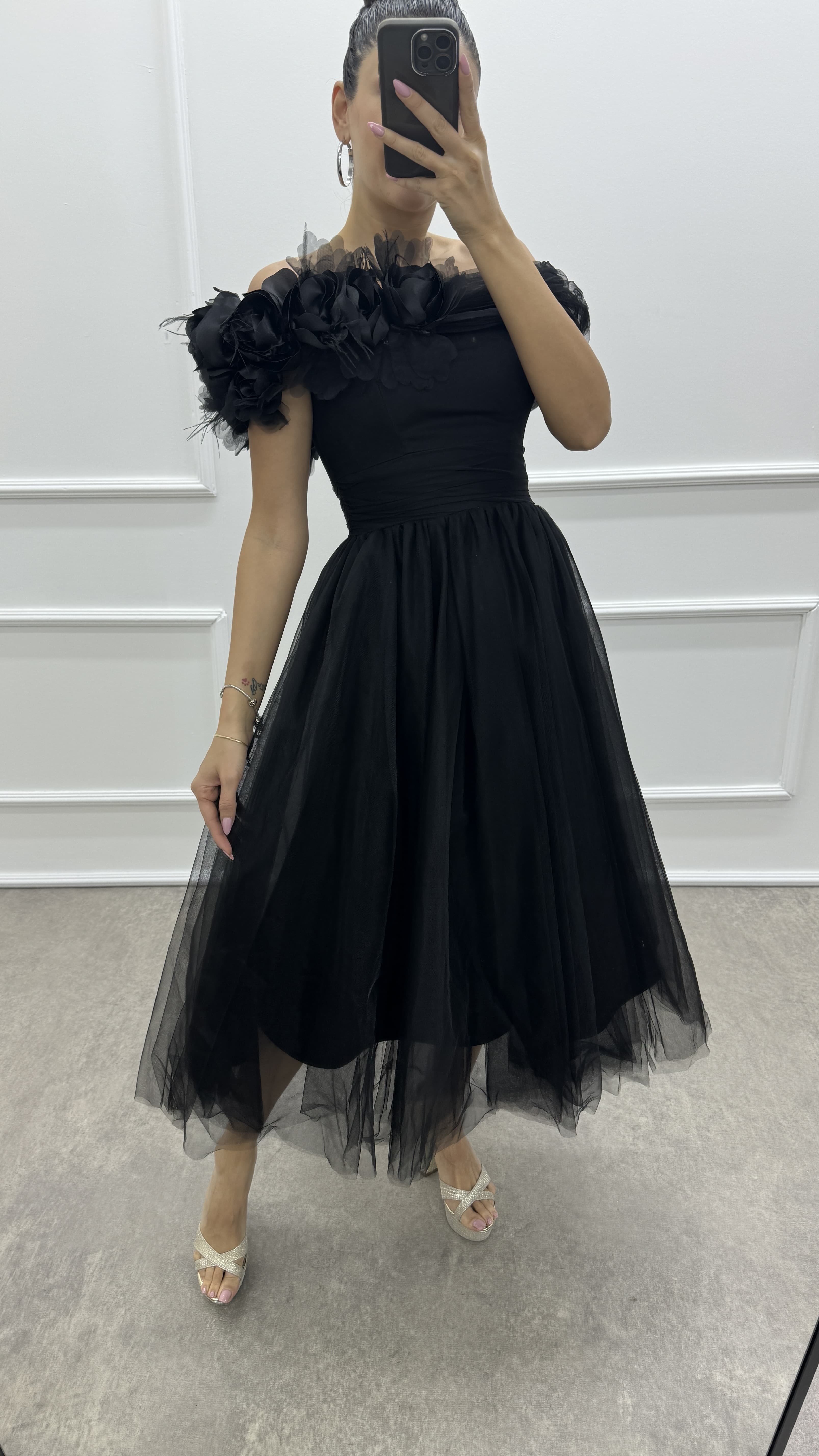 SHOULDER FLOWER DETAIL DESIGN TULLE DRESS
