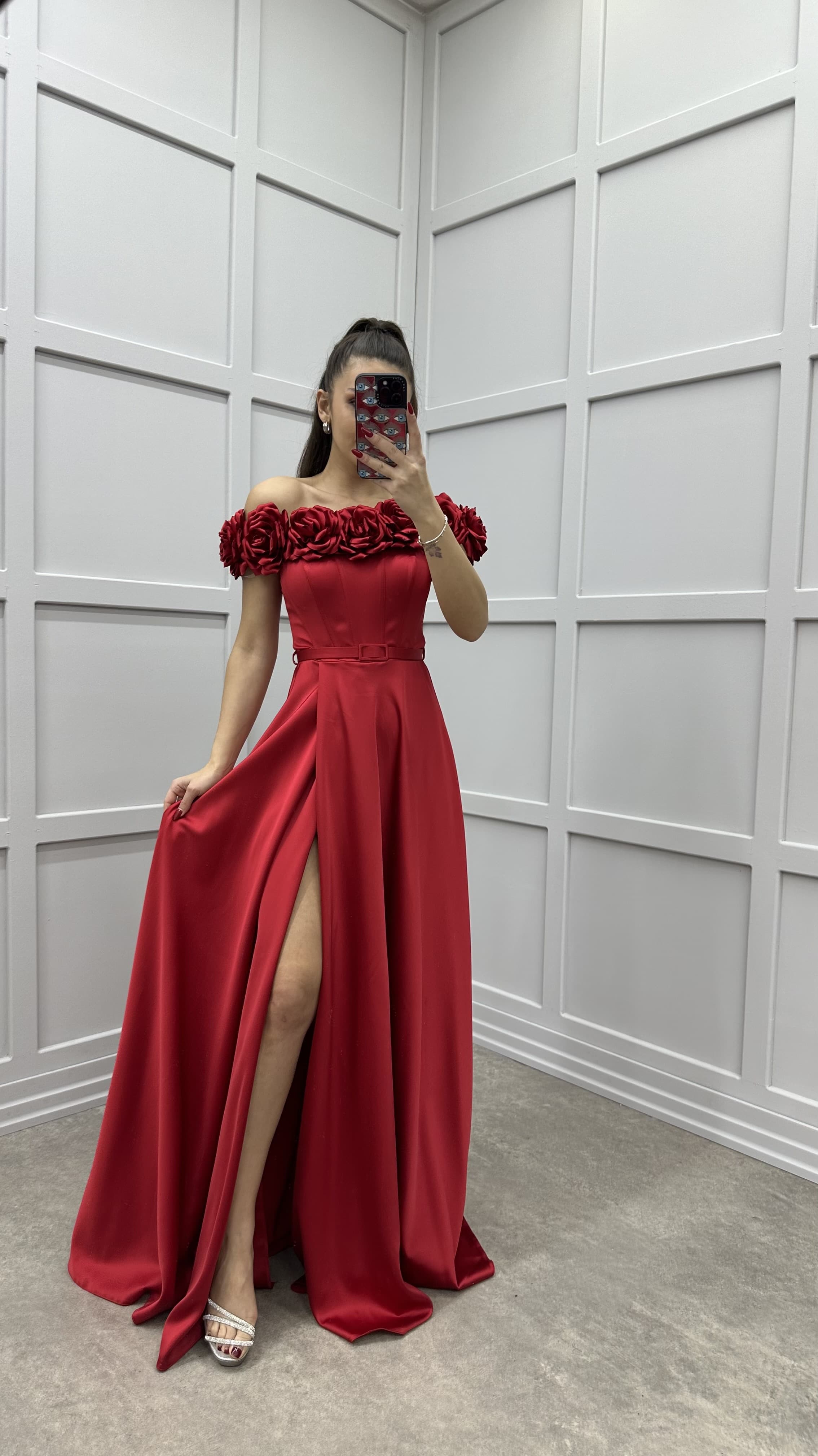 CHEST ROSE DETAIL DESIGN SATIN EVENING DRESS