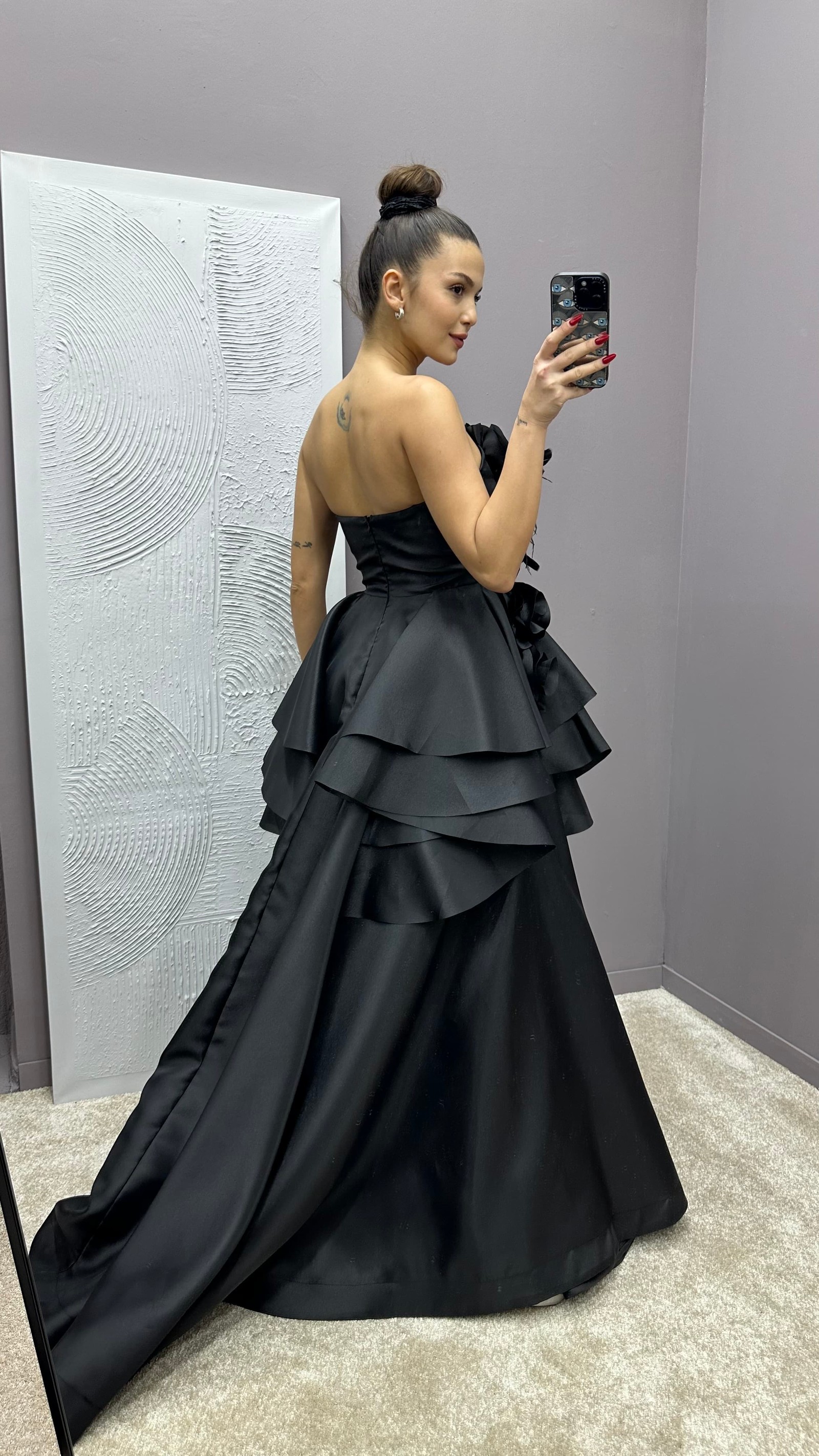 BLACK STRAPLESS FEATHER DETAIL ROSE DESIGN EVENING DRESS