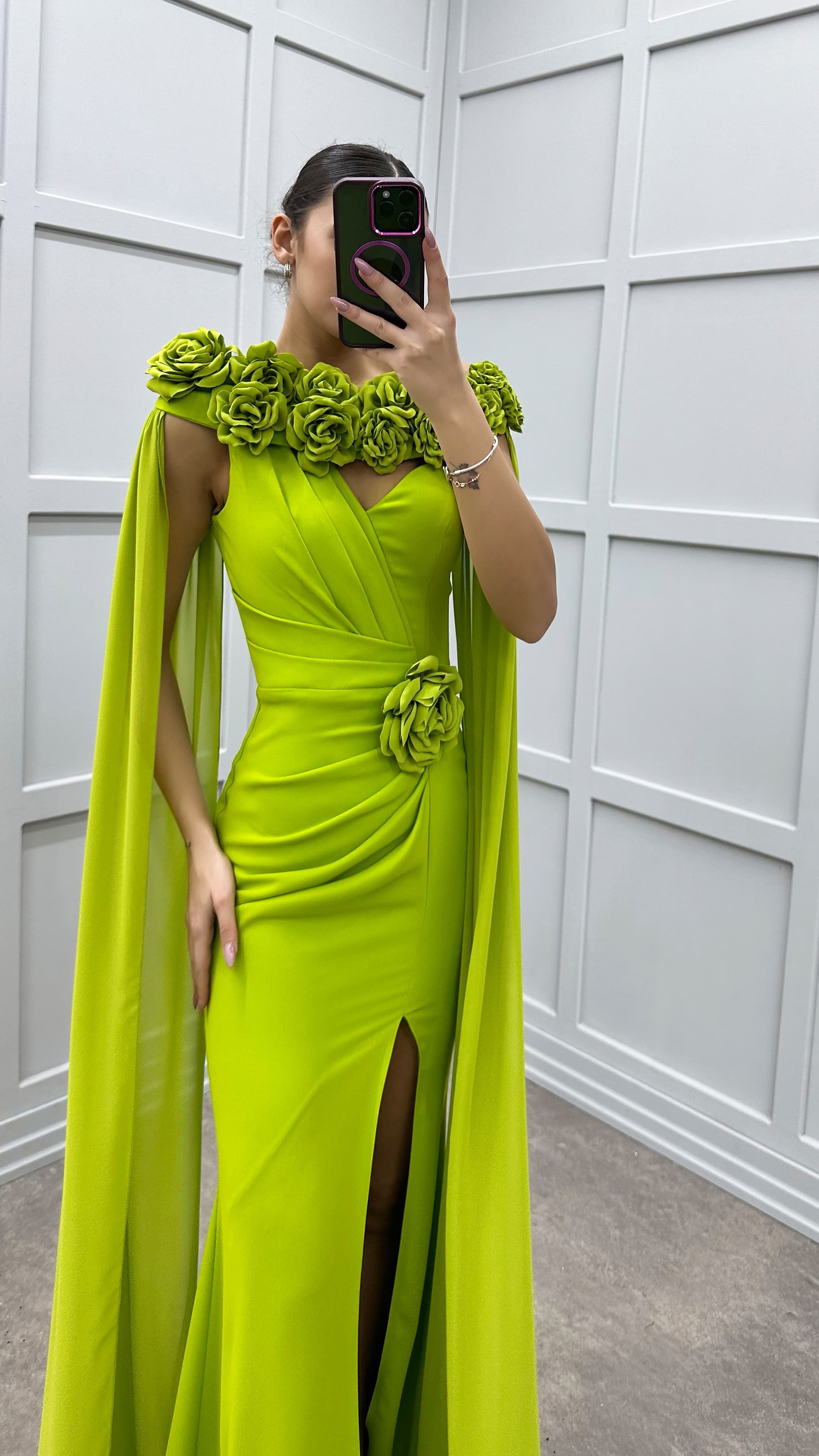 SHOULDERS ROSE DETAIL EVENING DRESS